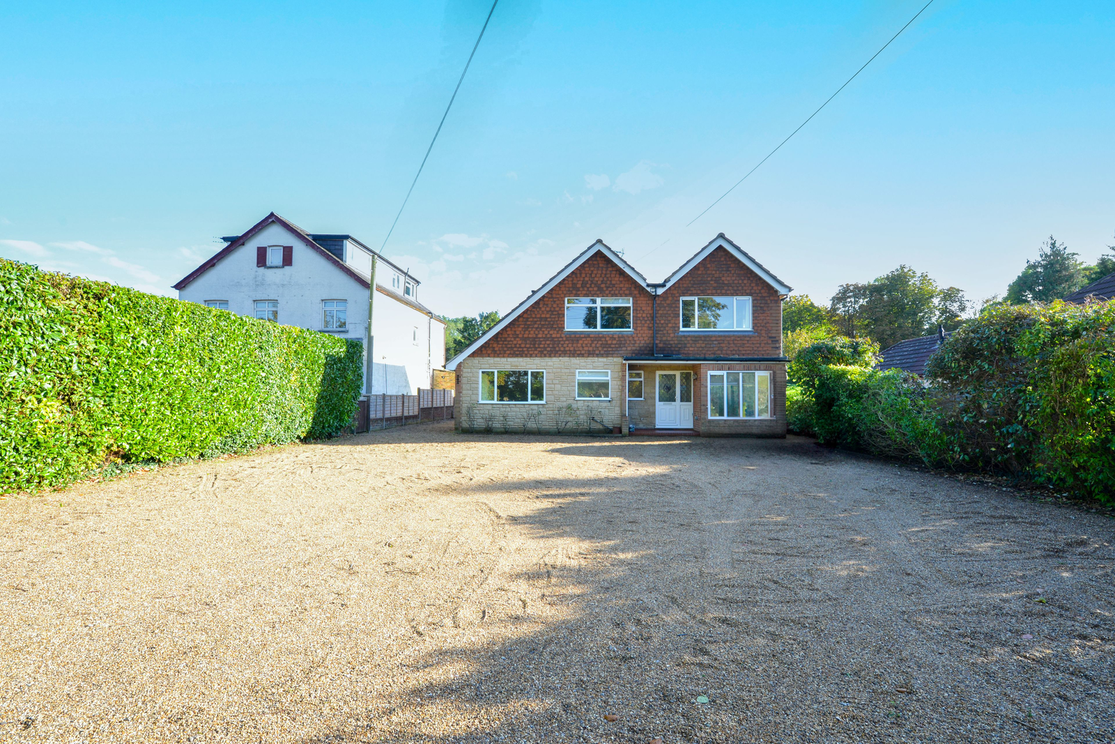 5 bed detached house to rent in Guildford Road, Leatherhead  - Property Image 3