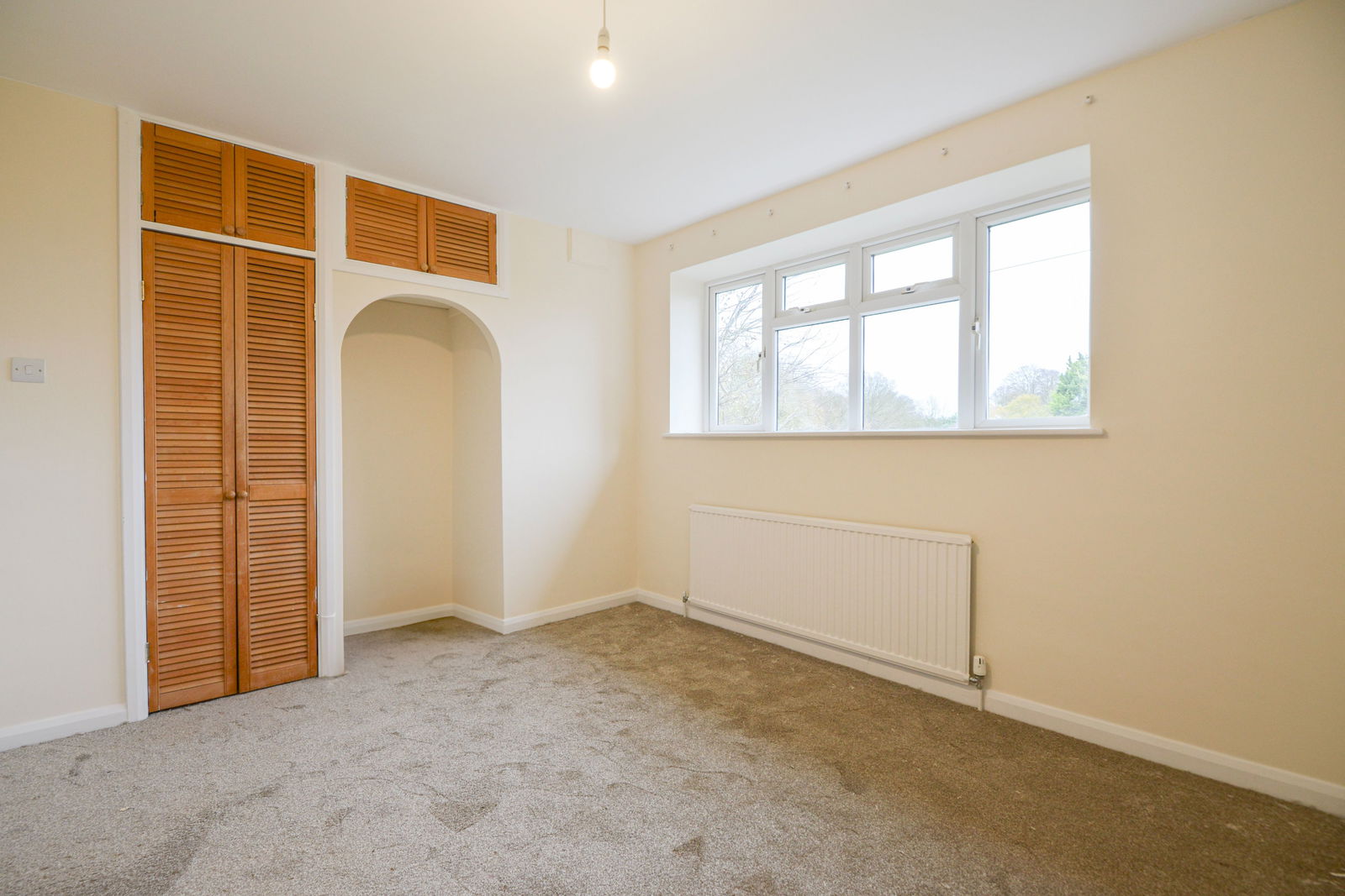 3 bed semi-detached house to rent in Blakes Lane, Leatherhead 10