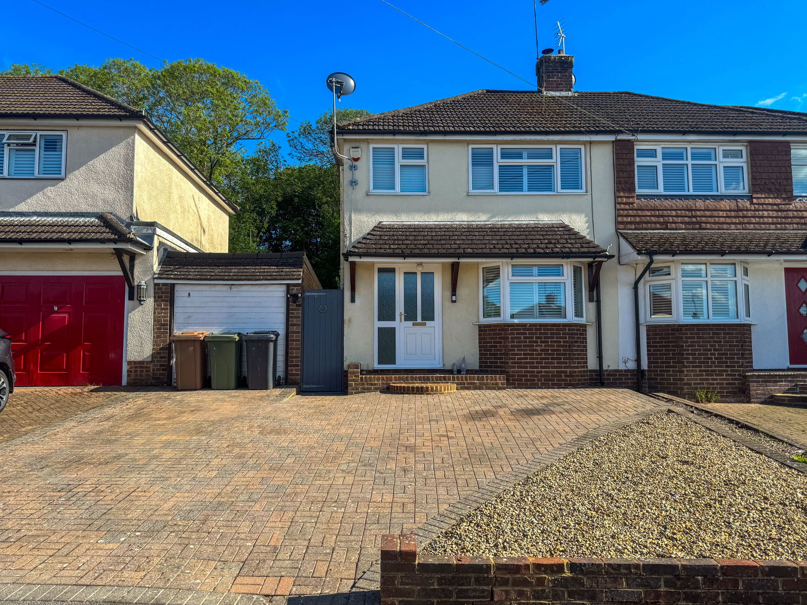 3 bed semi-detached house for sale in Strathcona Avenue, Leatherhead  - Property Image 1