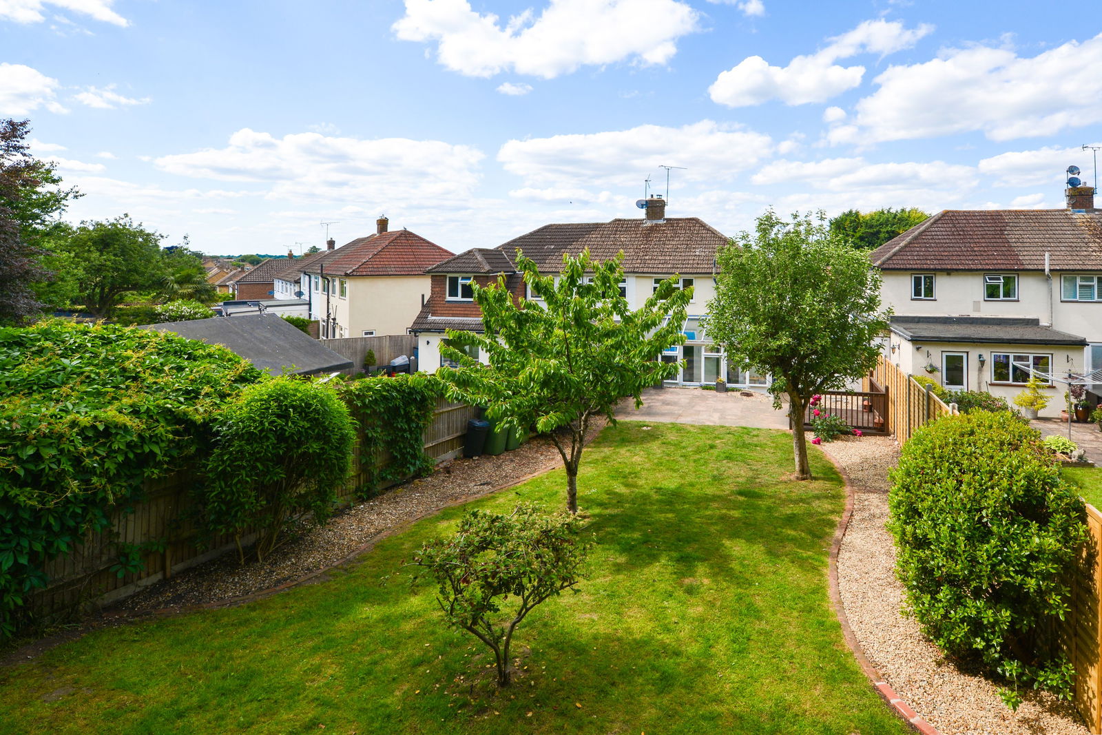 3 bed semi-detached house for sale in Strathcona Avenue, Leatherhead  - Property Image 12