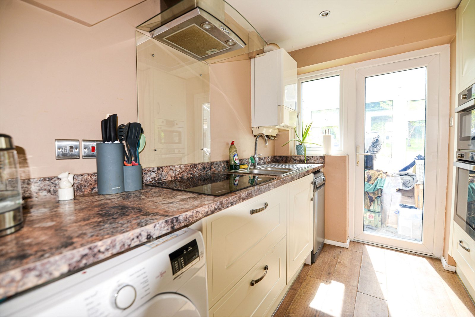 3 bed semi-detached house for sale in Strathcona Avenue, Leatherhead  - Property Image 8