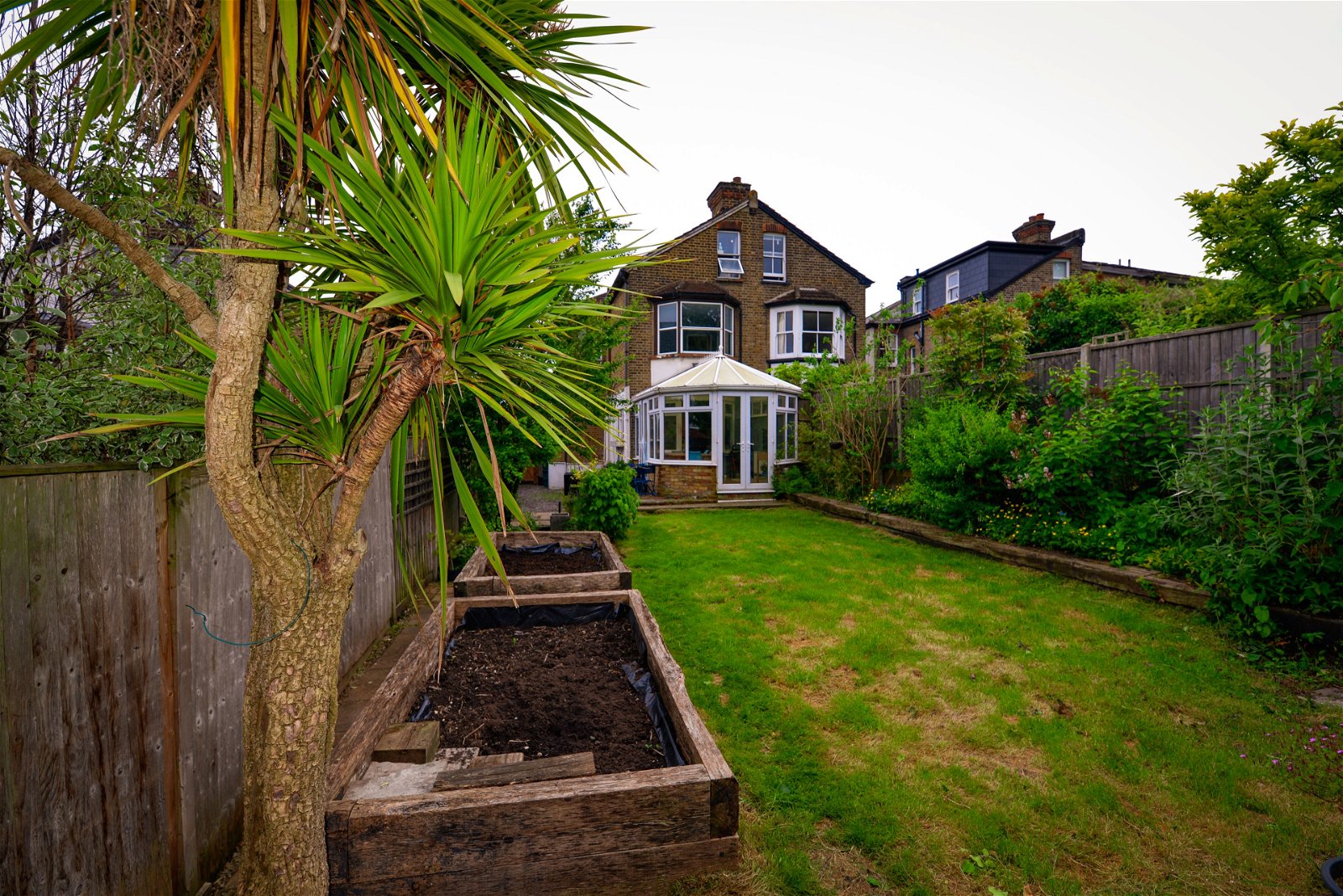 4 bed semi-detached house for sale in Carshalton Road, Carshalton  - Property Image 6