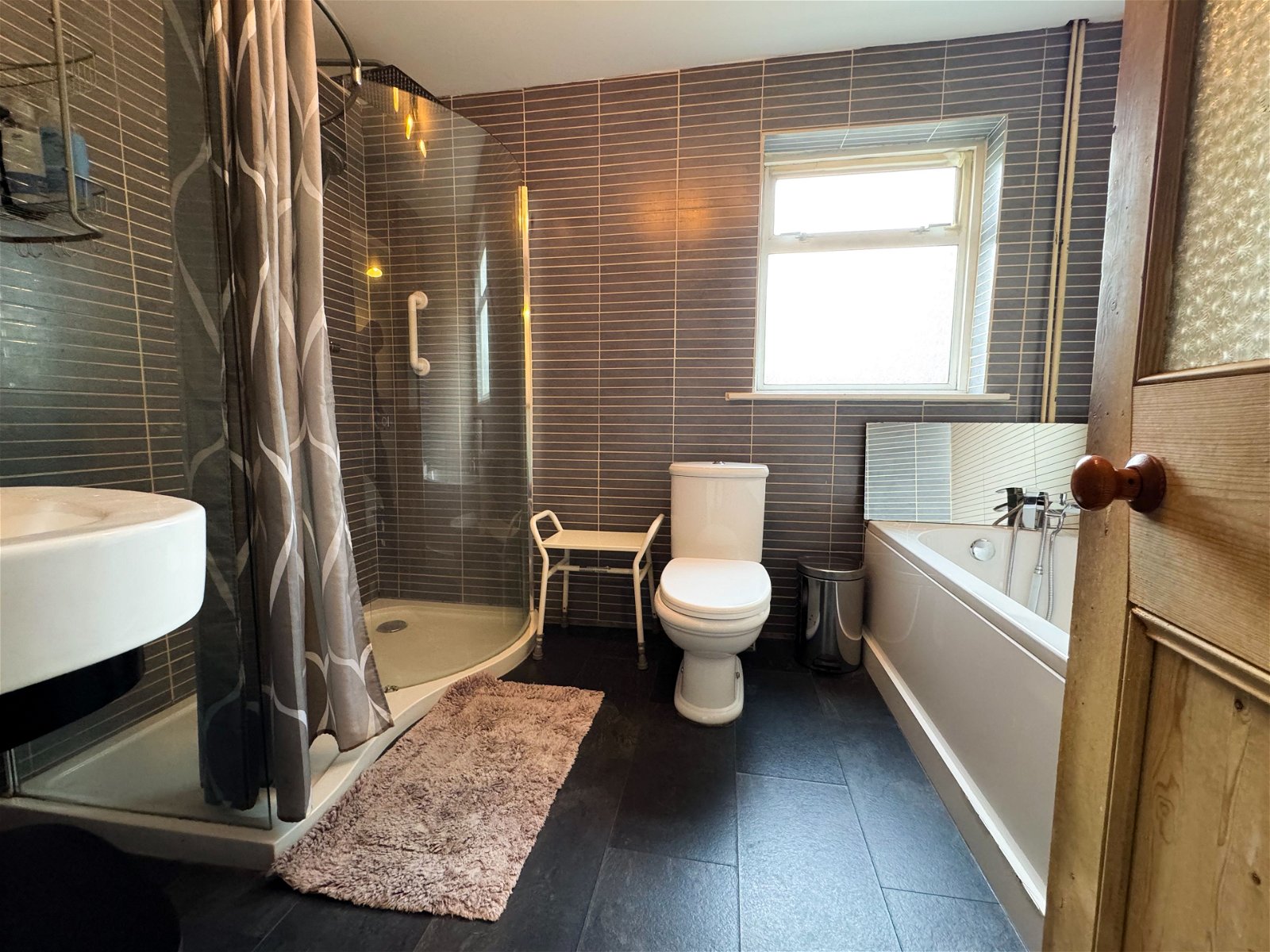 4 bed semi-detached house for sale in Carshalton Road, Carshalton  - Property Image 10