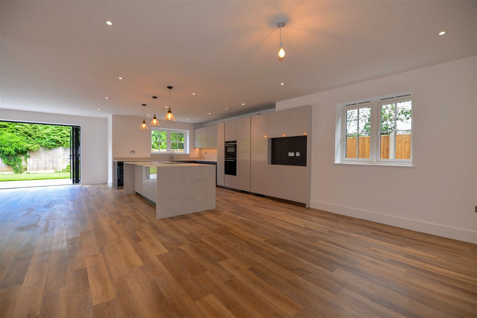 5 bed detached house for sale in Coach Road, Chertsey  - Property Image 4