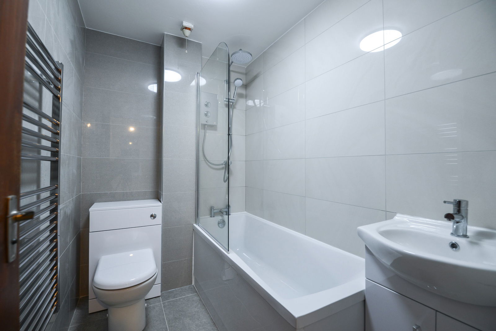 1 bed maisonette to rent in Beckingham Road, Guildford 2