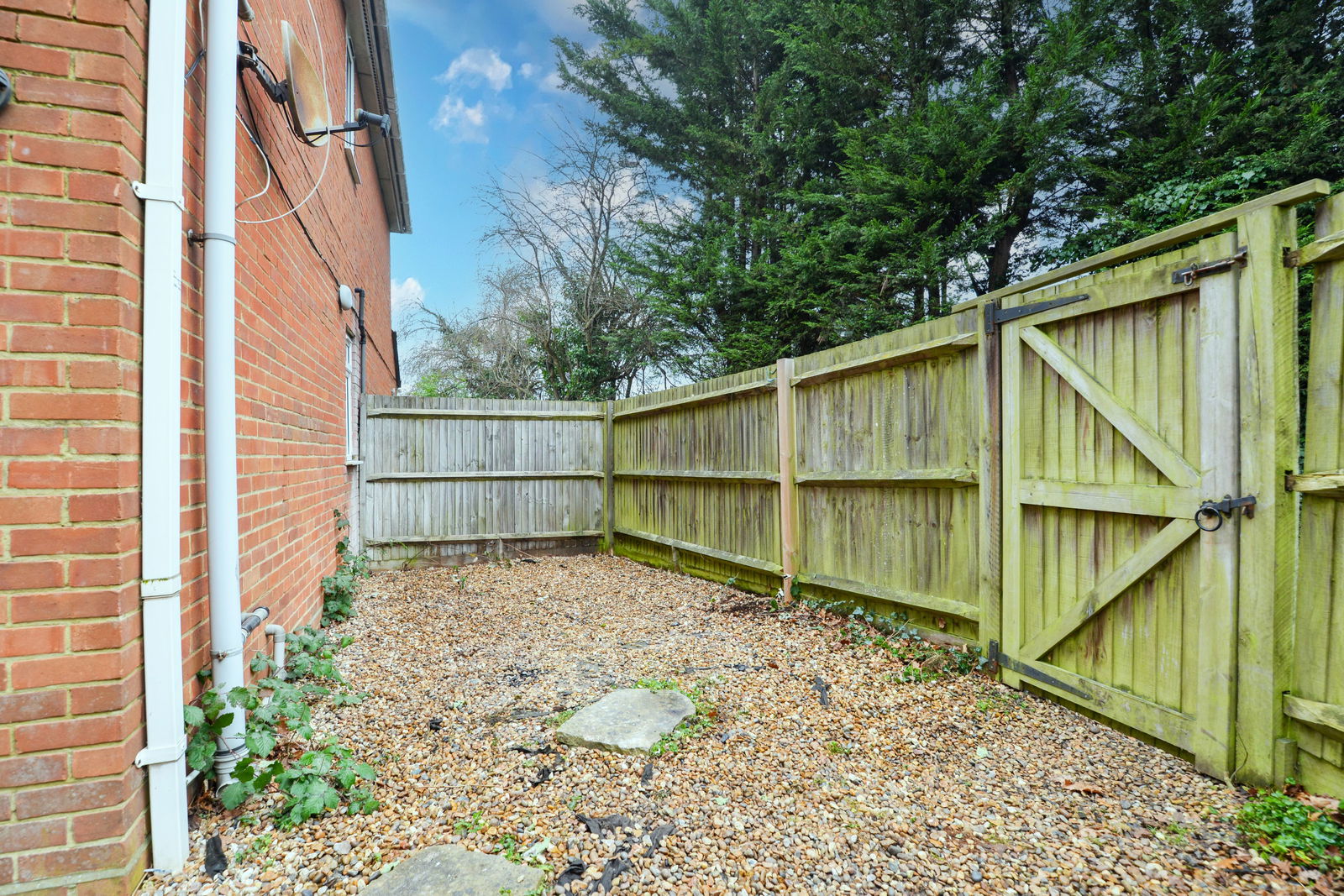 1 bed maisonette to rent in Beckingham Road, Guildford  - Property Image 7