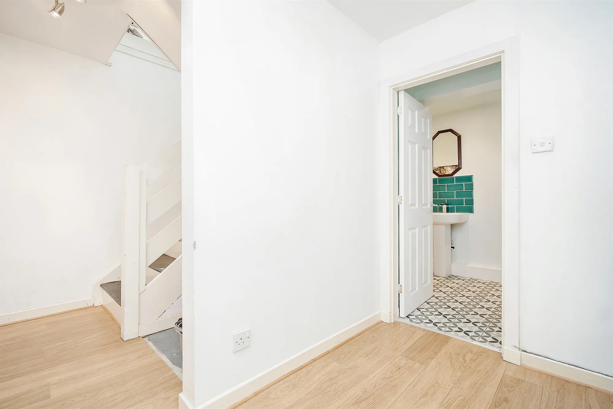 1 bed house for sale in Iona Street, Edinburgh  - Property Image 7