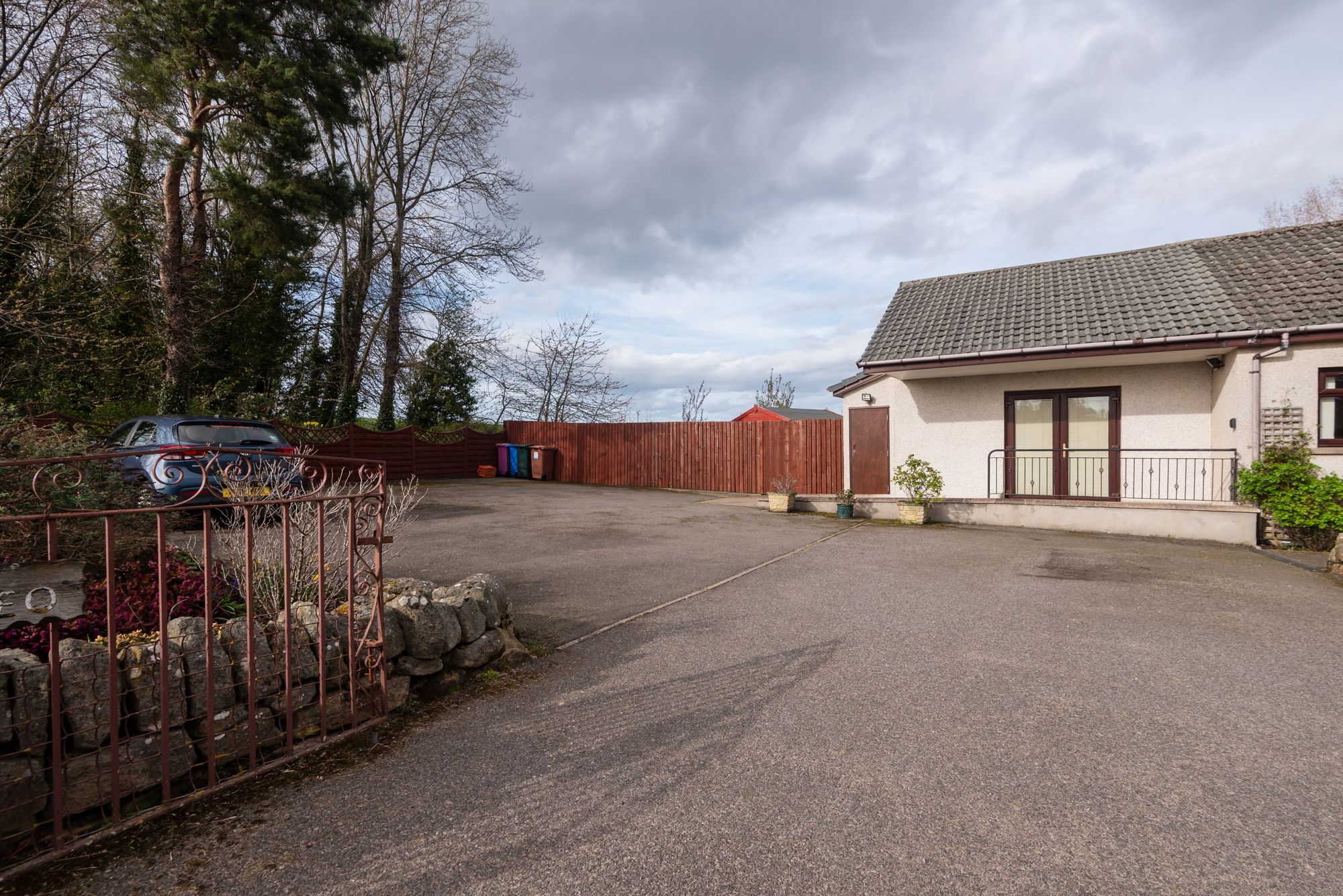 5 bed bungalow for sale in Alves, Elgin 1