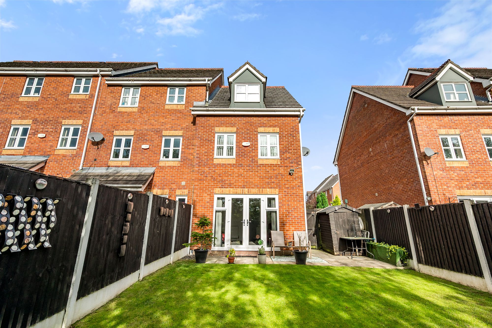 3 bed terraced house for sale in Mulberry Close, Manchester  - Property Image 20