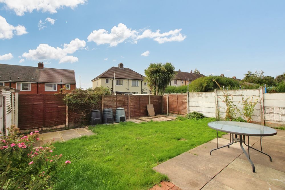 1 bed terraced house to rent in Brunswick Avenue, Bolton  - Property Image 2