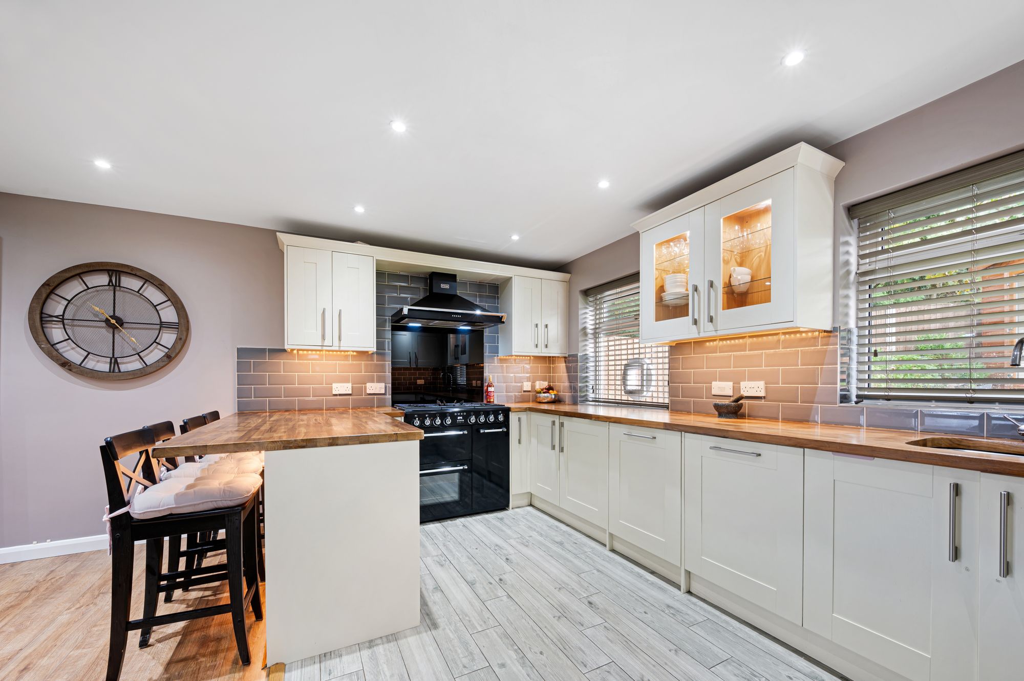 3 bed semi-detached house for sale in Riverside Drive, Manchester  - Property Image 3