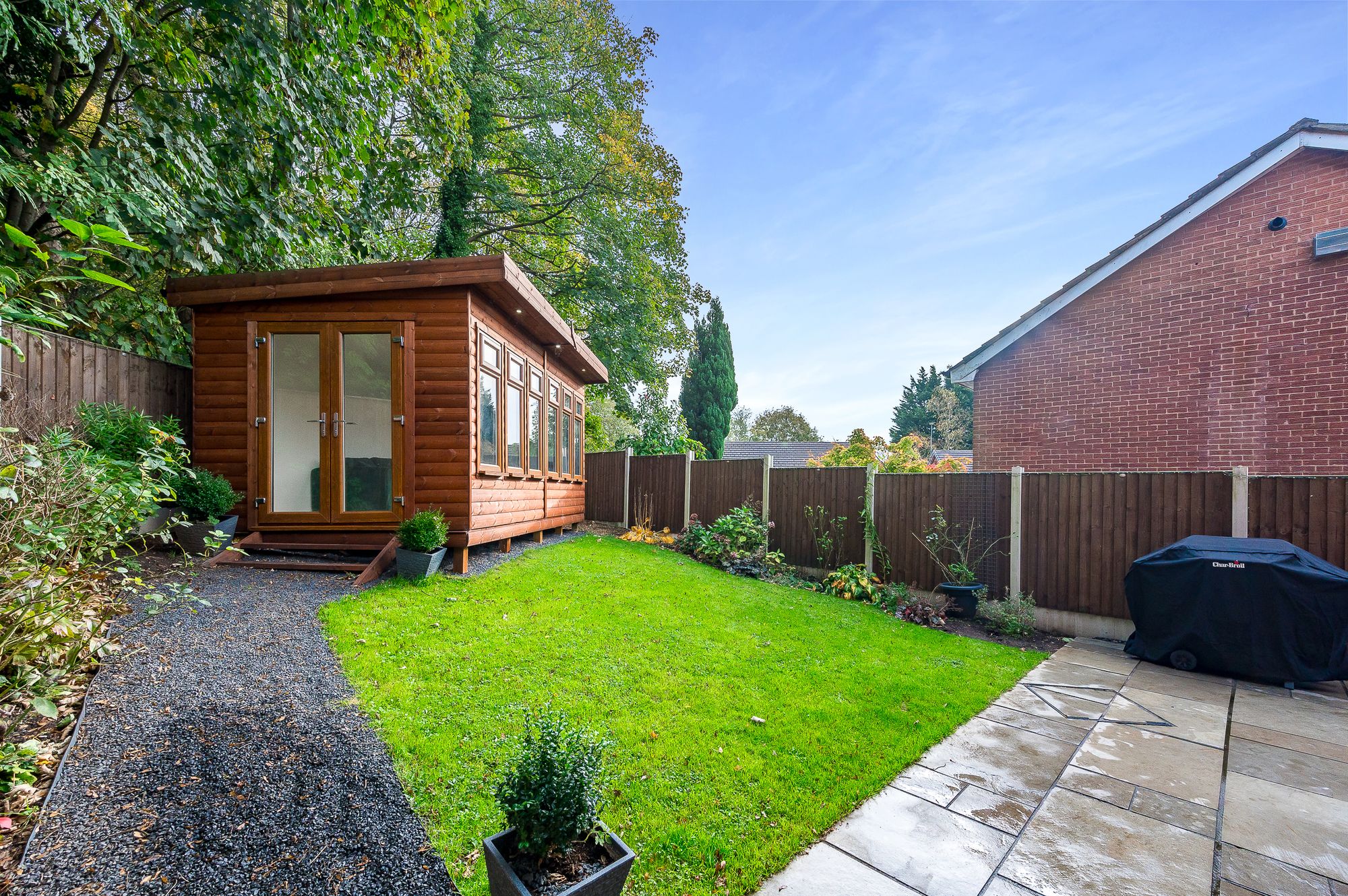 3 bed semi-detached house for sale in Riverside Drive, Manchester  - Property Image 4