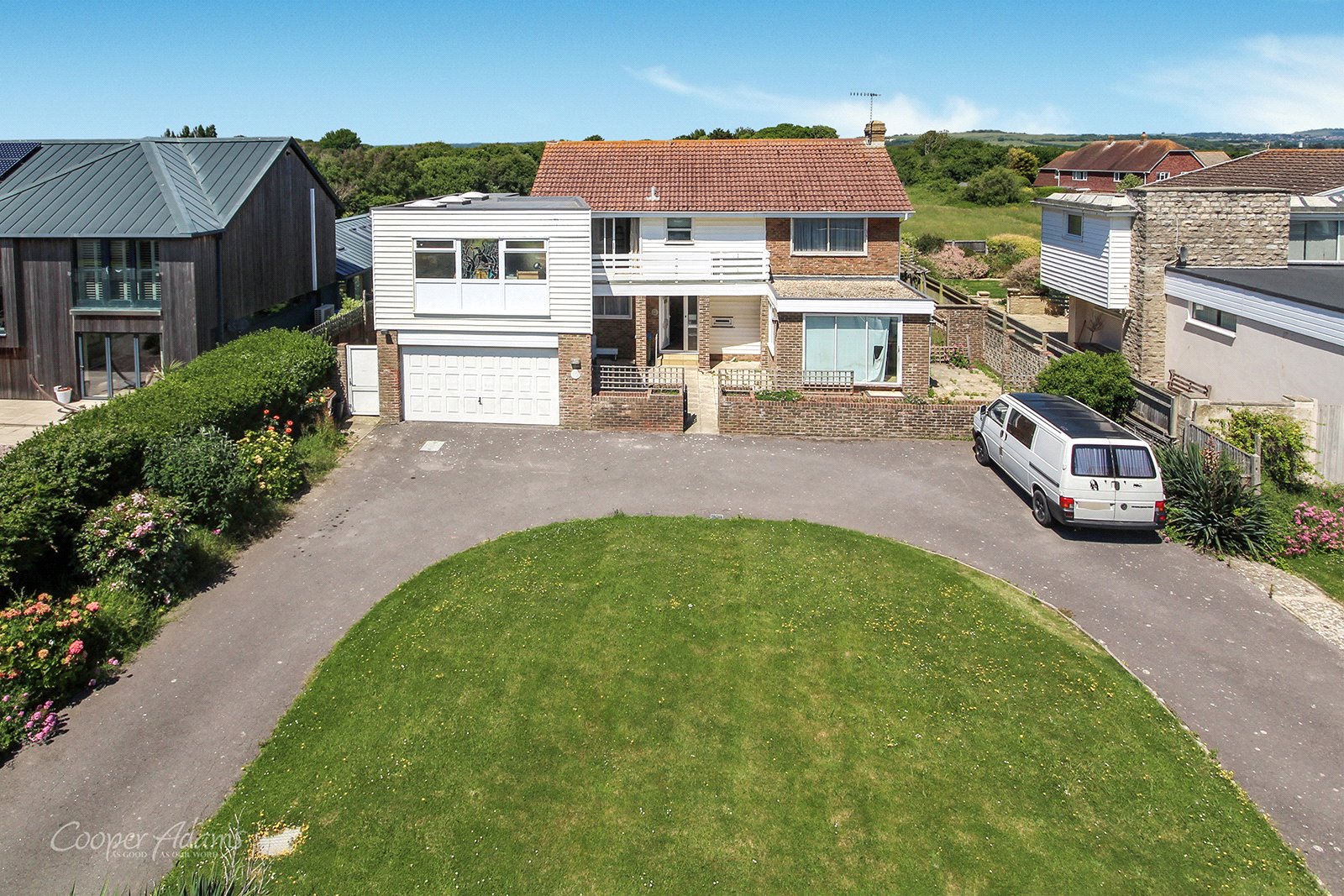 4 bed house for sale in Coastal Road, East Preston  - Property Image 1