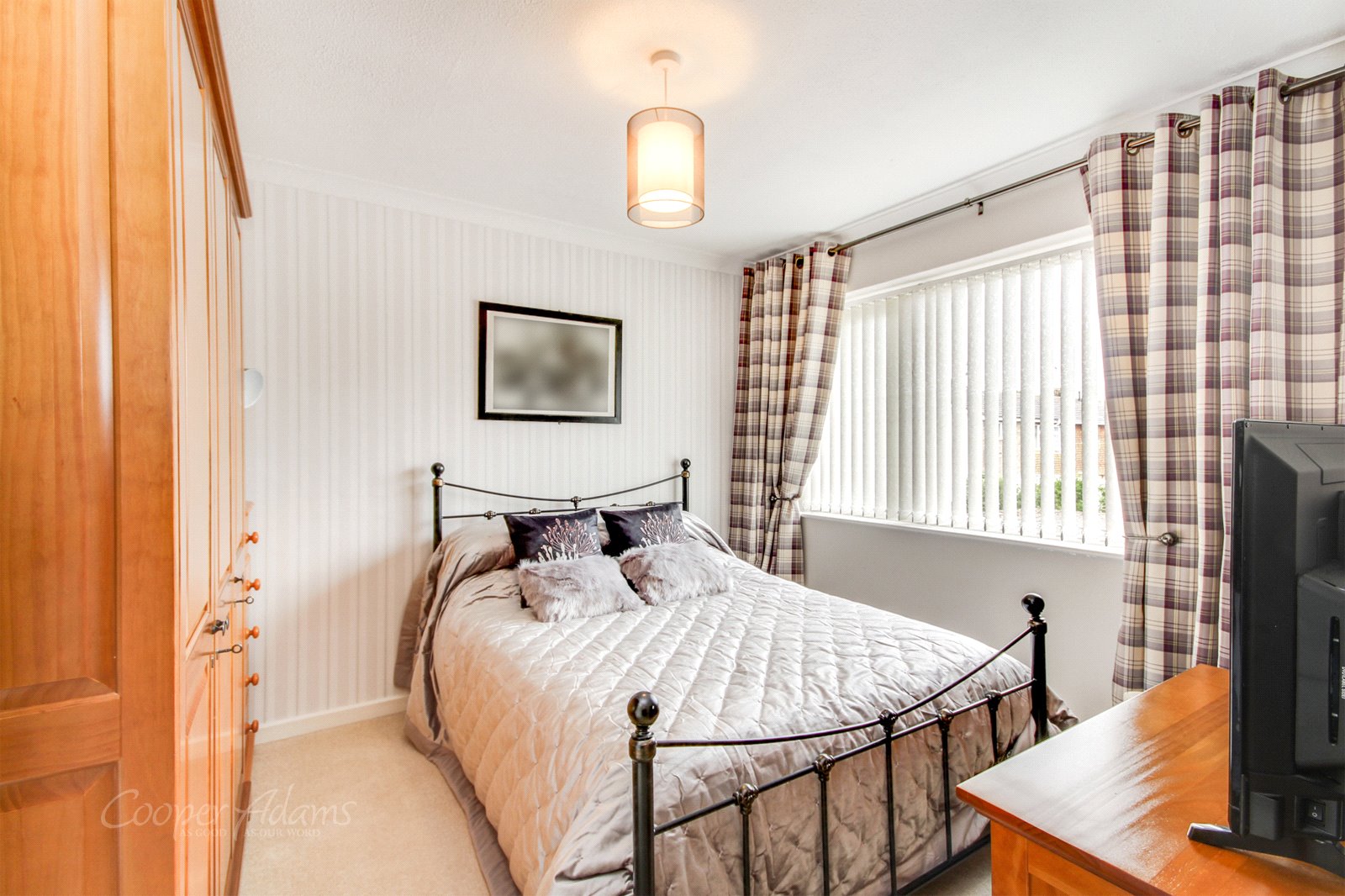 2 bed house for sale in Ambersham Crescent, East Preston  - Property Image 8