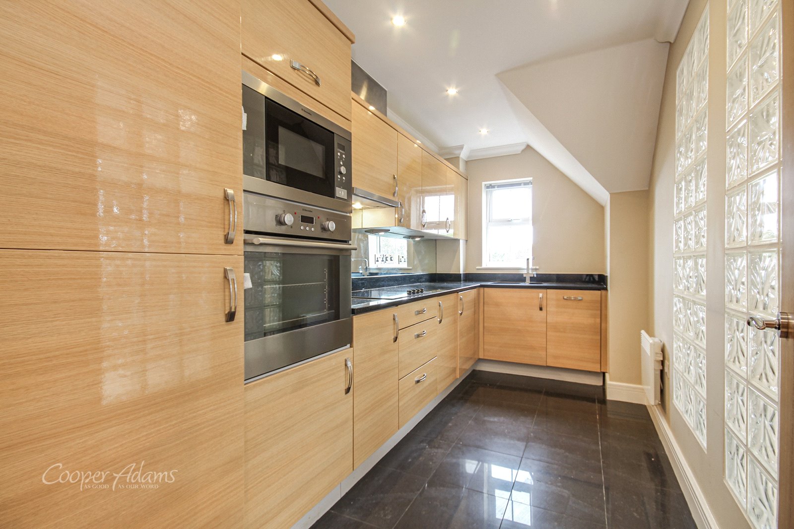 2 bed apartment to rent in Tamarisk 1 Manor Road, East Preston  - Property Image 3