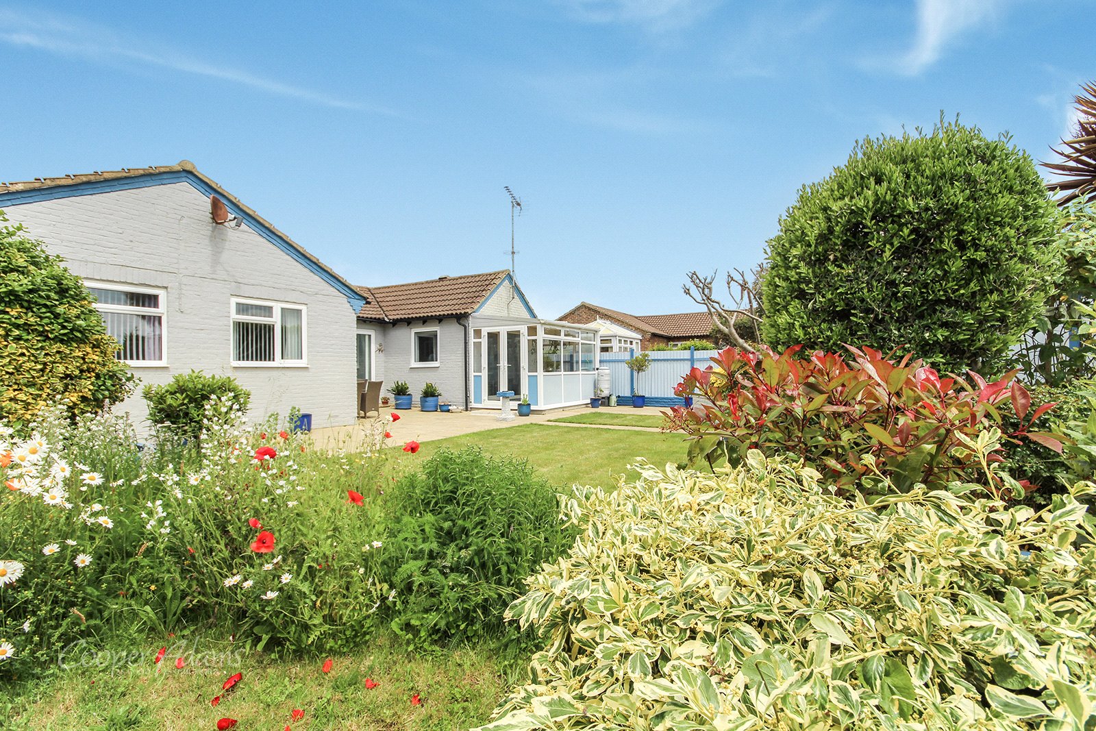 4 bed bungalow for sale in Lavinia Way, East Preston  - Property Image 5