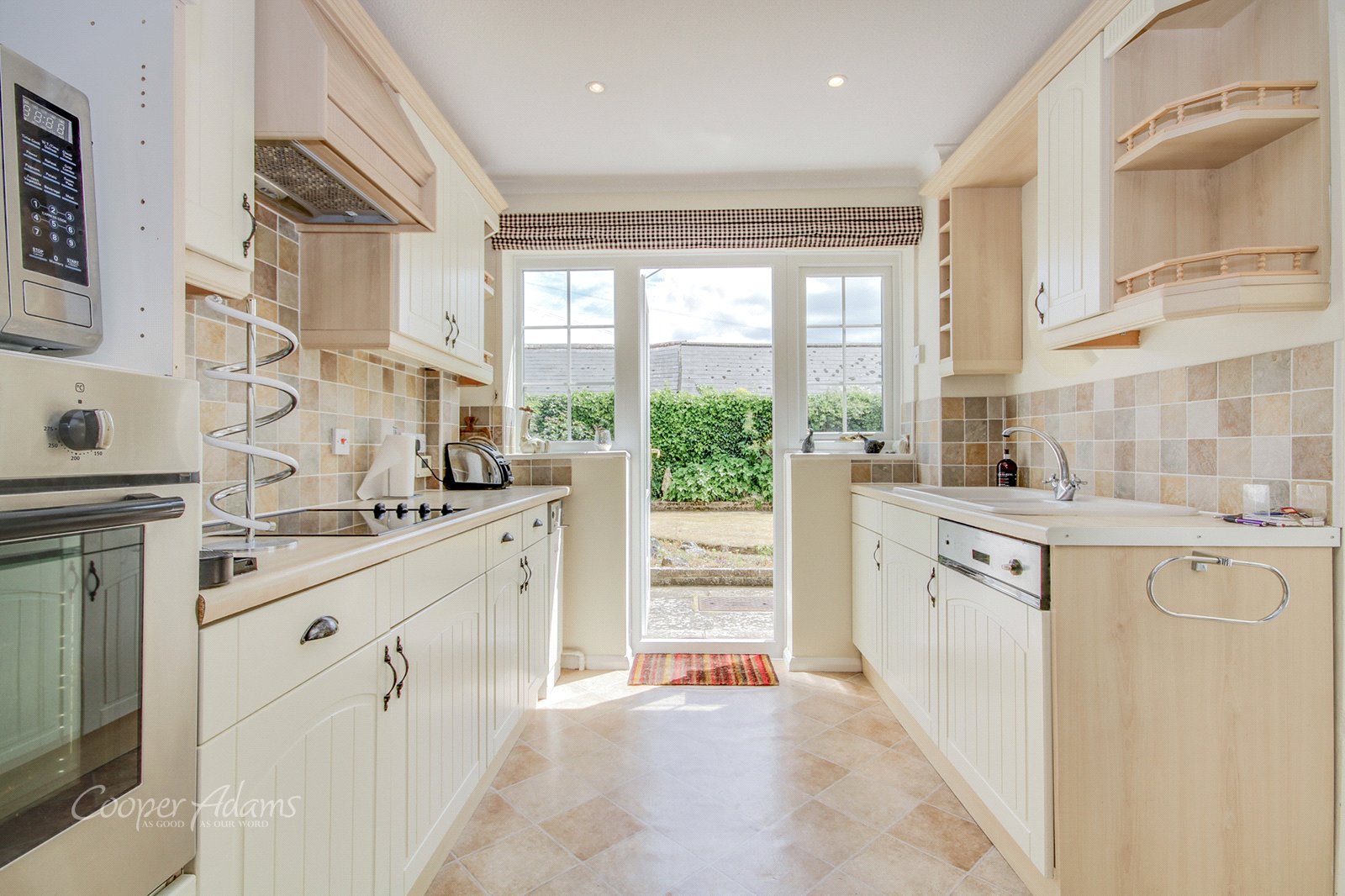 3 bed house for sale in Kenhurst, East Preston  - Property Image 4