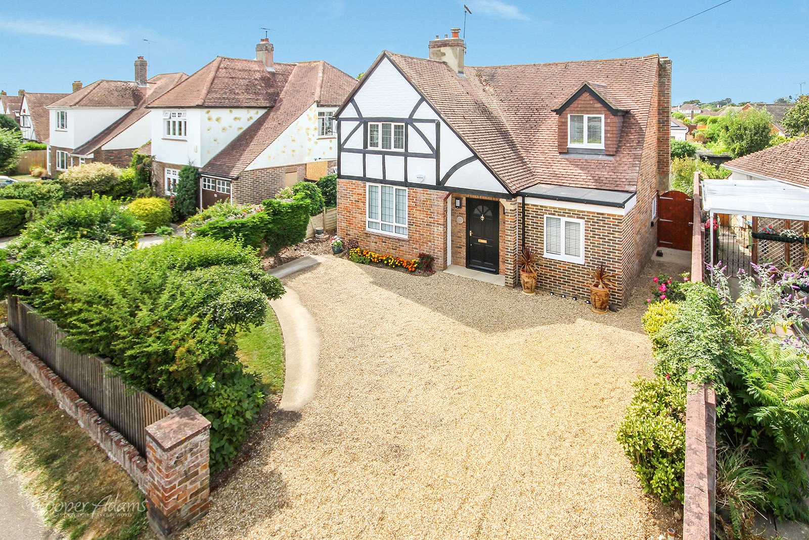 4 bed house for sale in Sea Road, East Preston  - Property Image 1