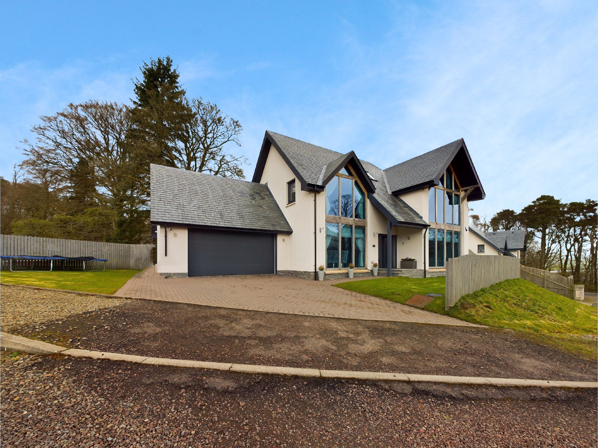 4 bed house for sale in Hainings Wynd, Biggar  - Property Image 1