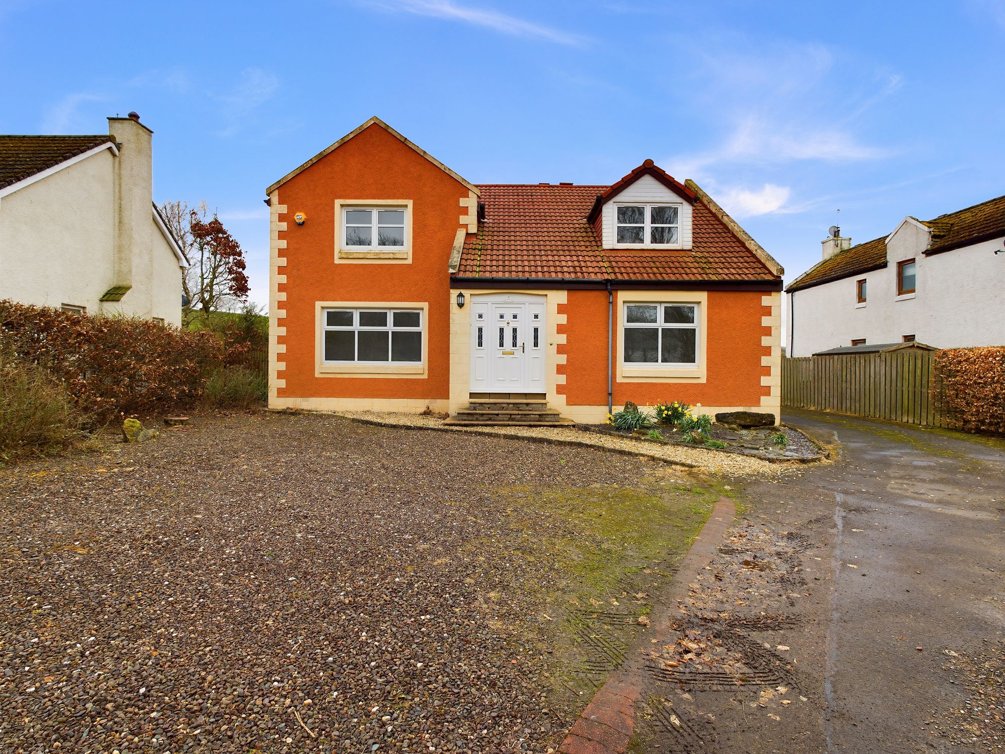 4 bed house for sale in Skirling, Biggar  - Property Image 1