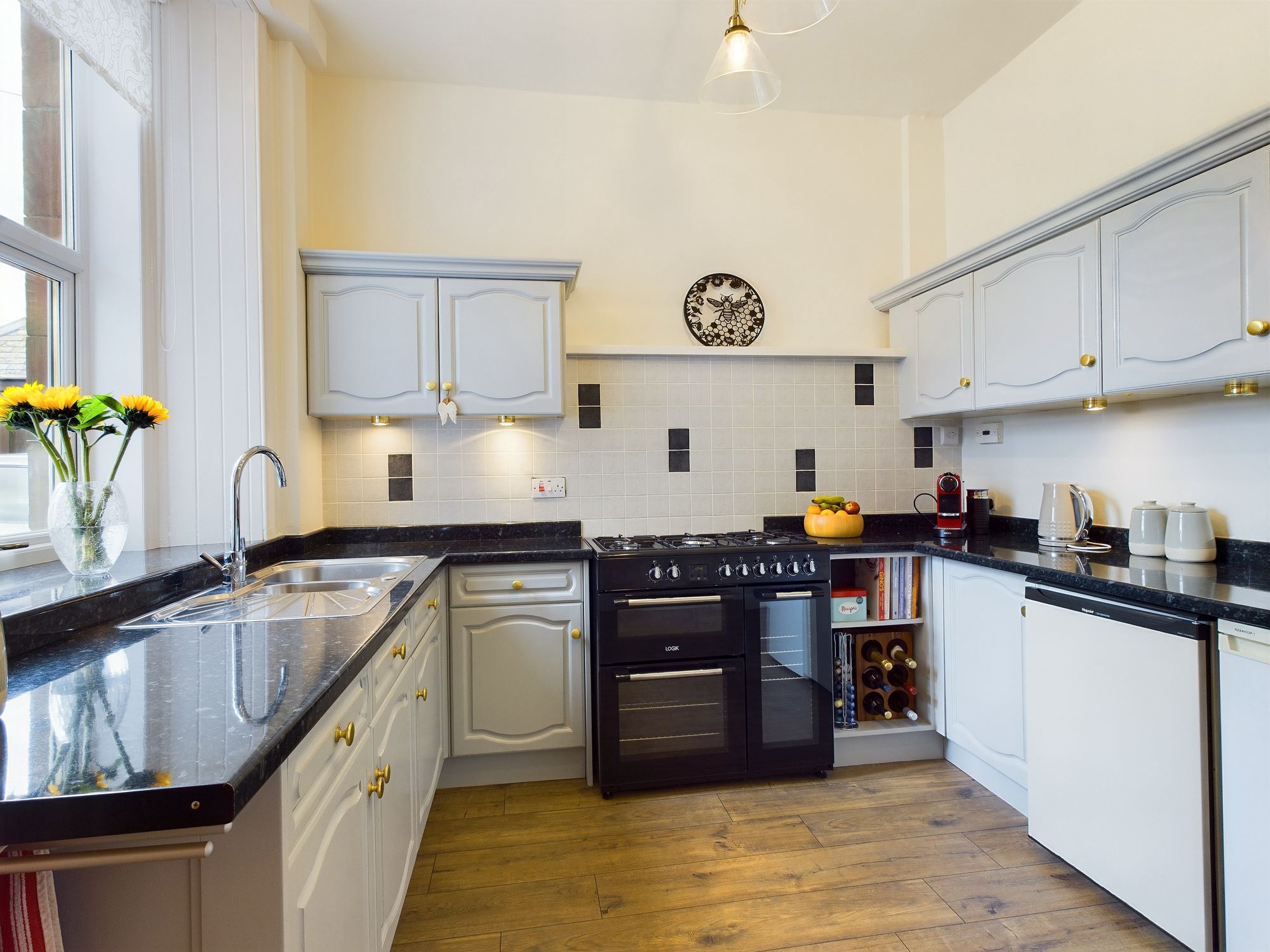 4 bed house for sale in Rowhead Terrace, Biggar  - Property Image 3