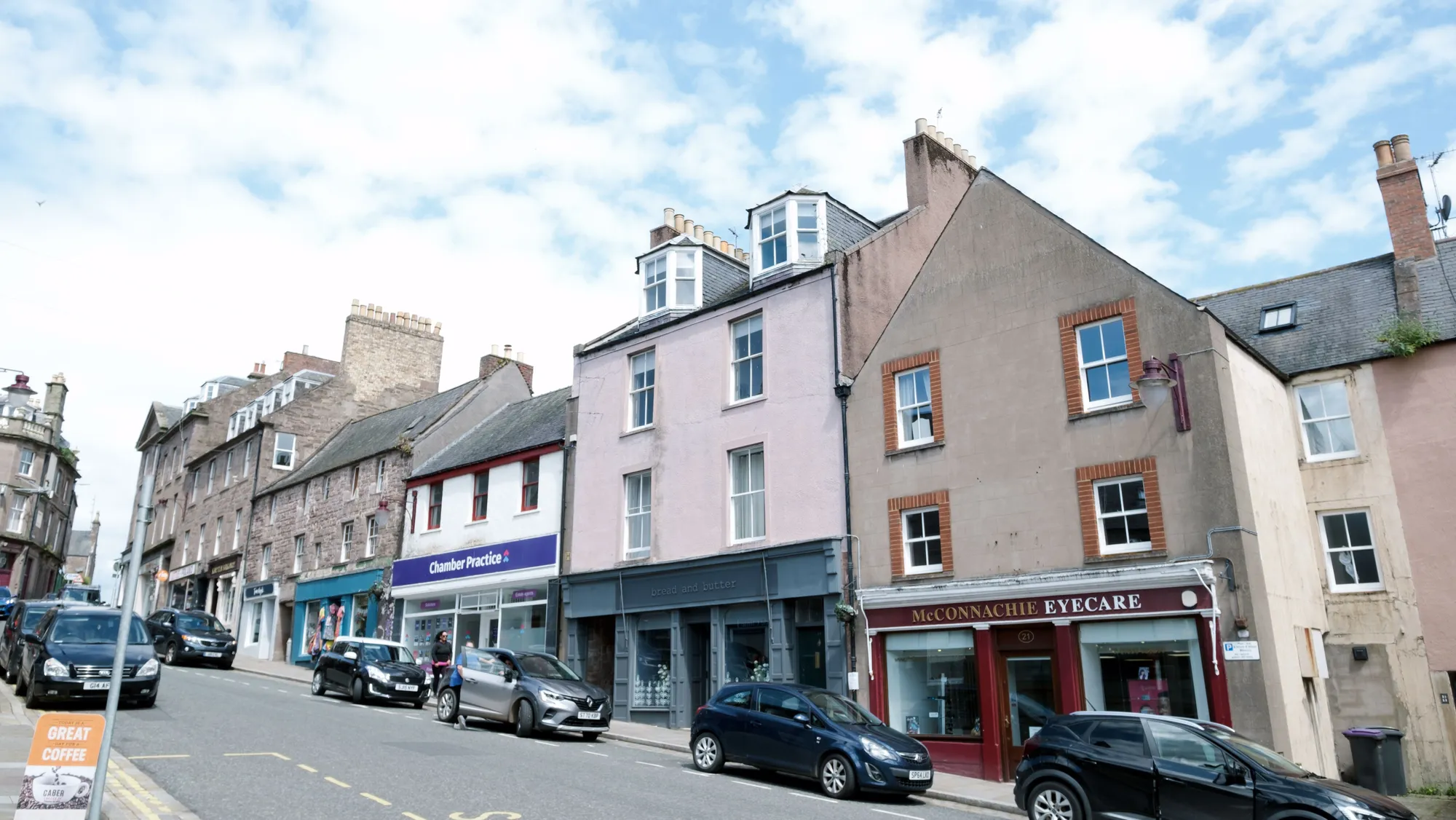 4 bed flat for sale in High Street, Brechin 1