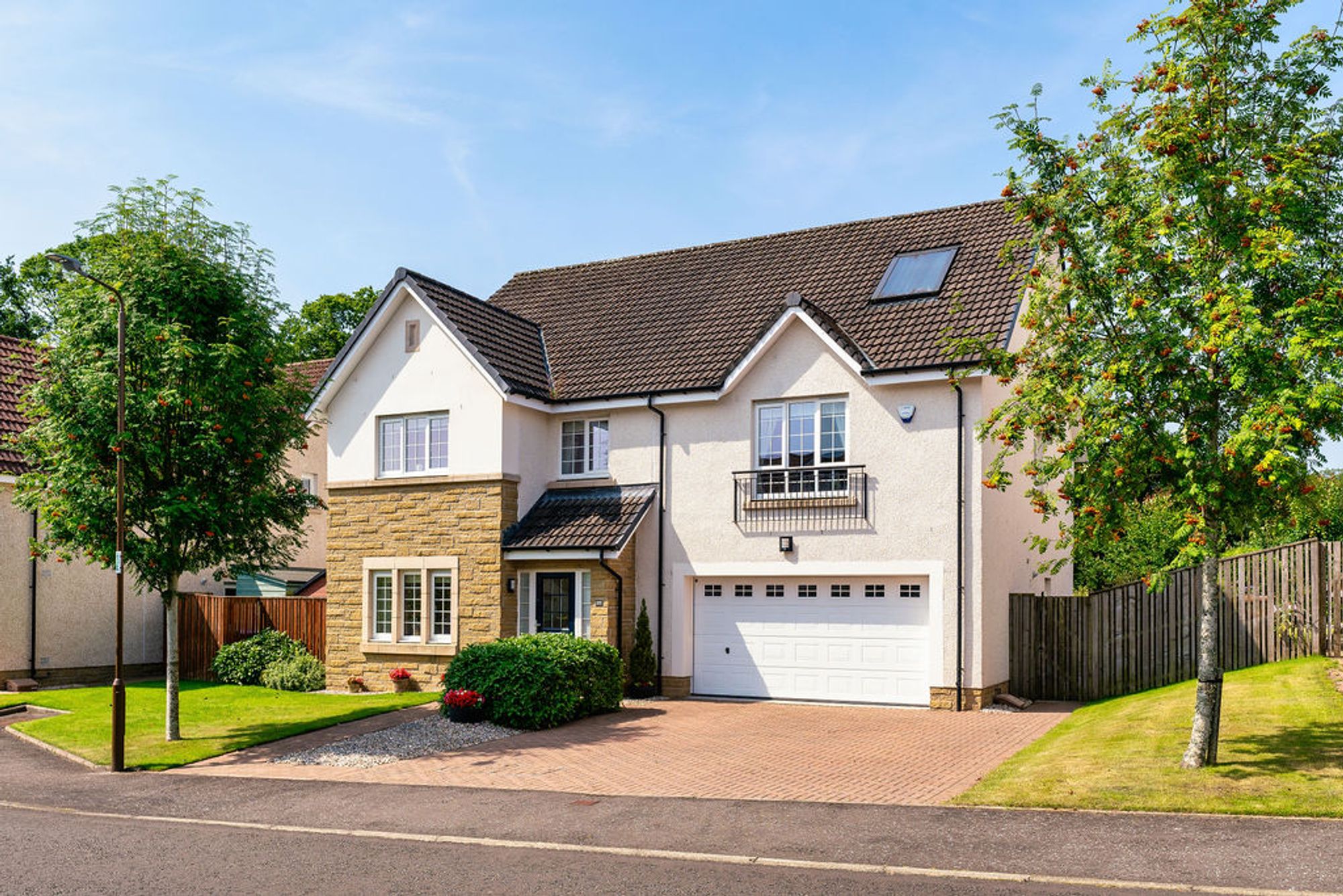 5 bed house for sale in James Smith Road, Doune  - Property Image 1