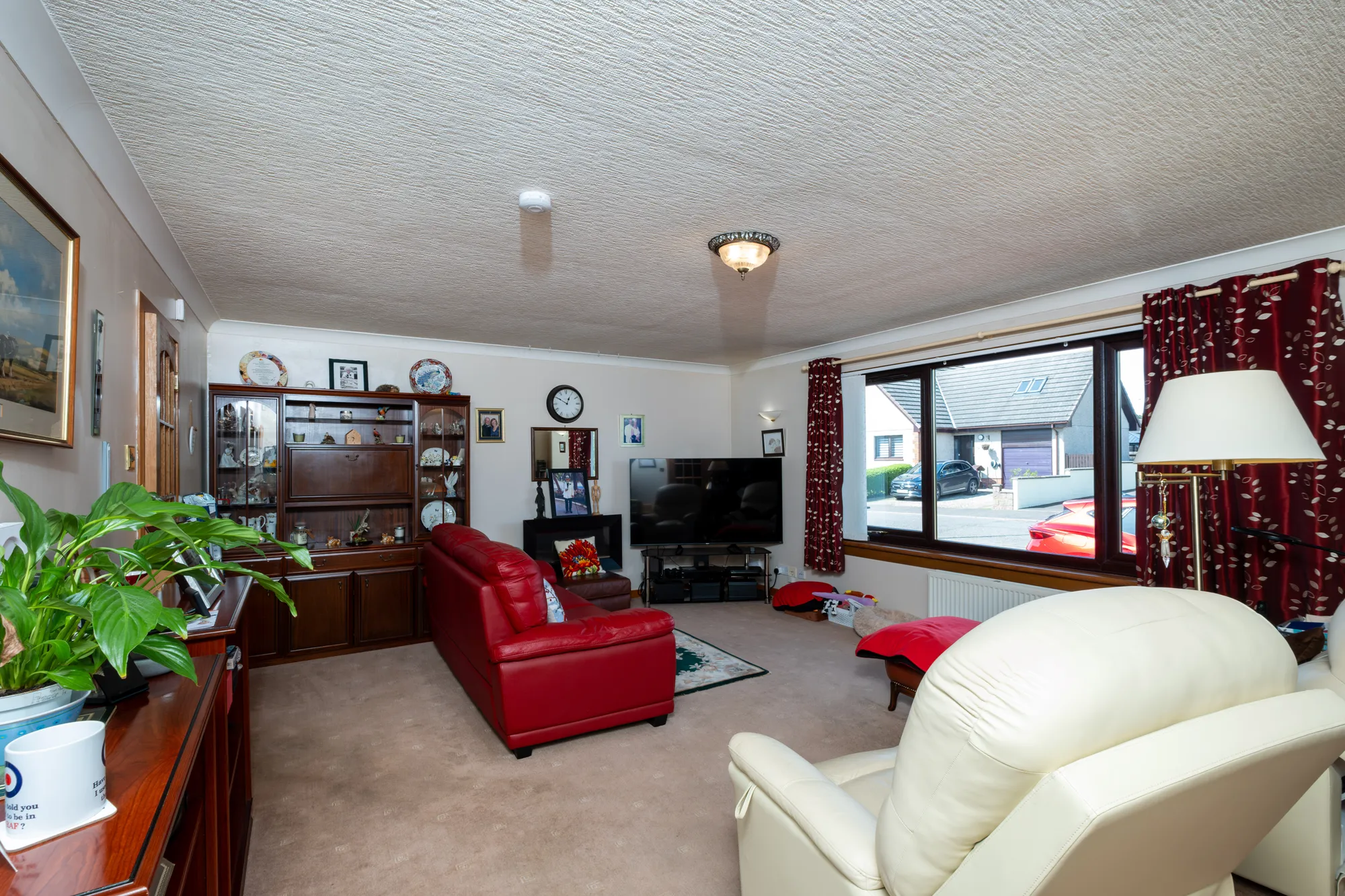 4 bed bungalow for sale in Dundee Road, Forfar  - Property Image 7