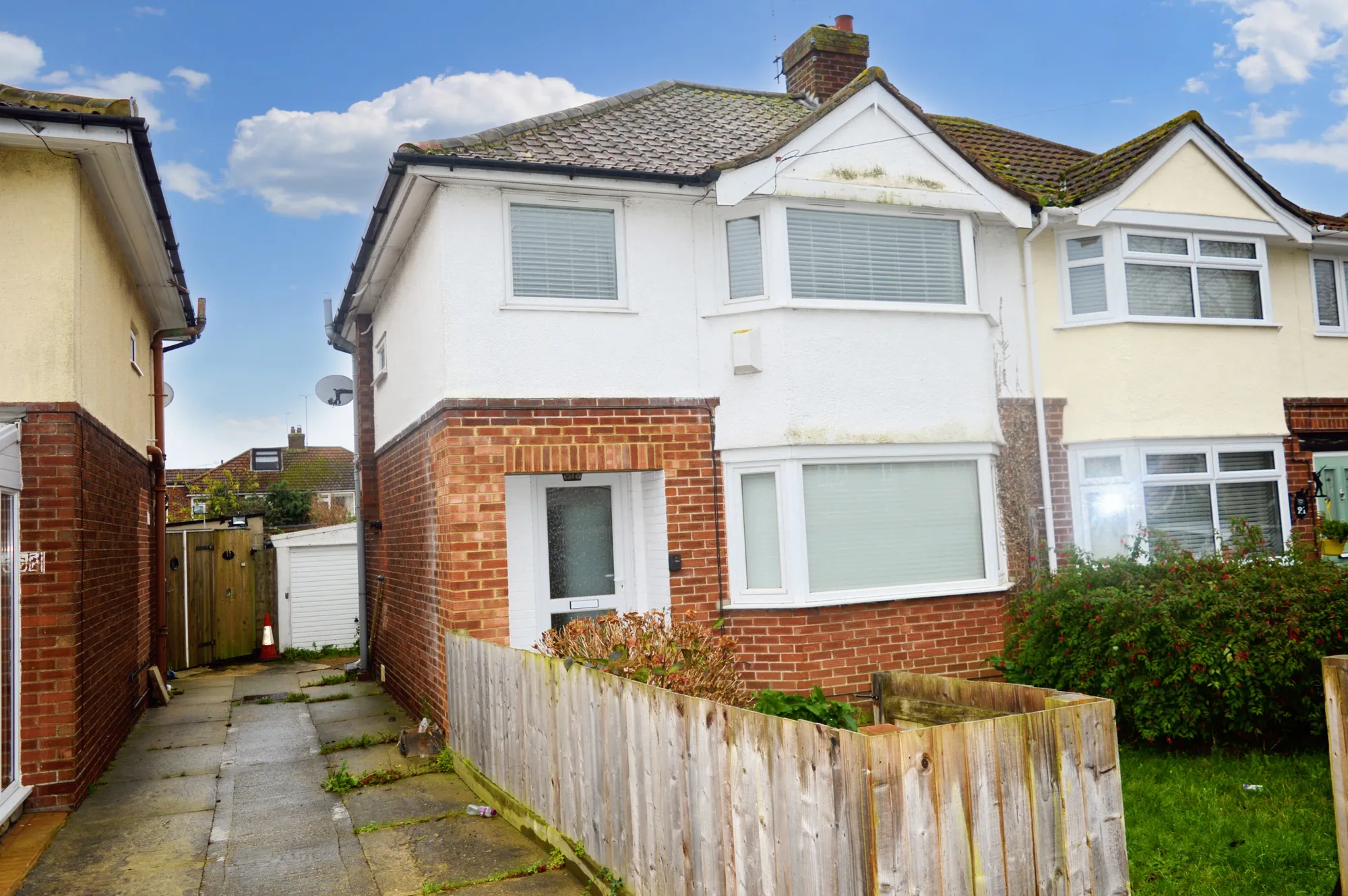 3 bed semi-detached house to rent in Ramsey Road, Harwich  - Property Image 1