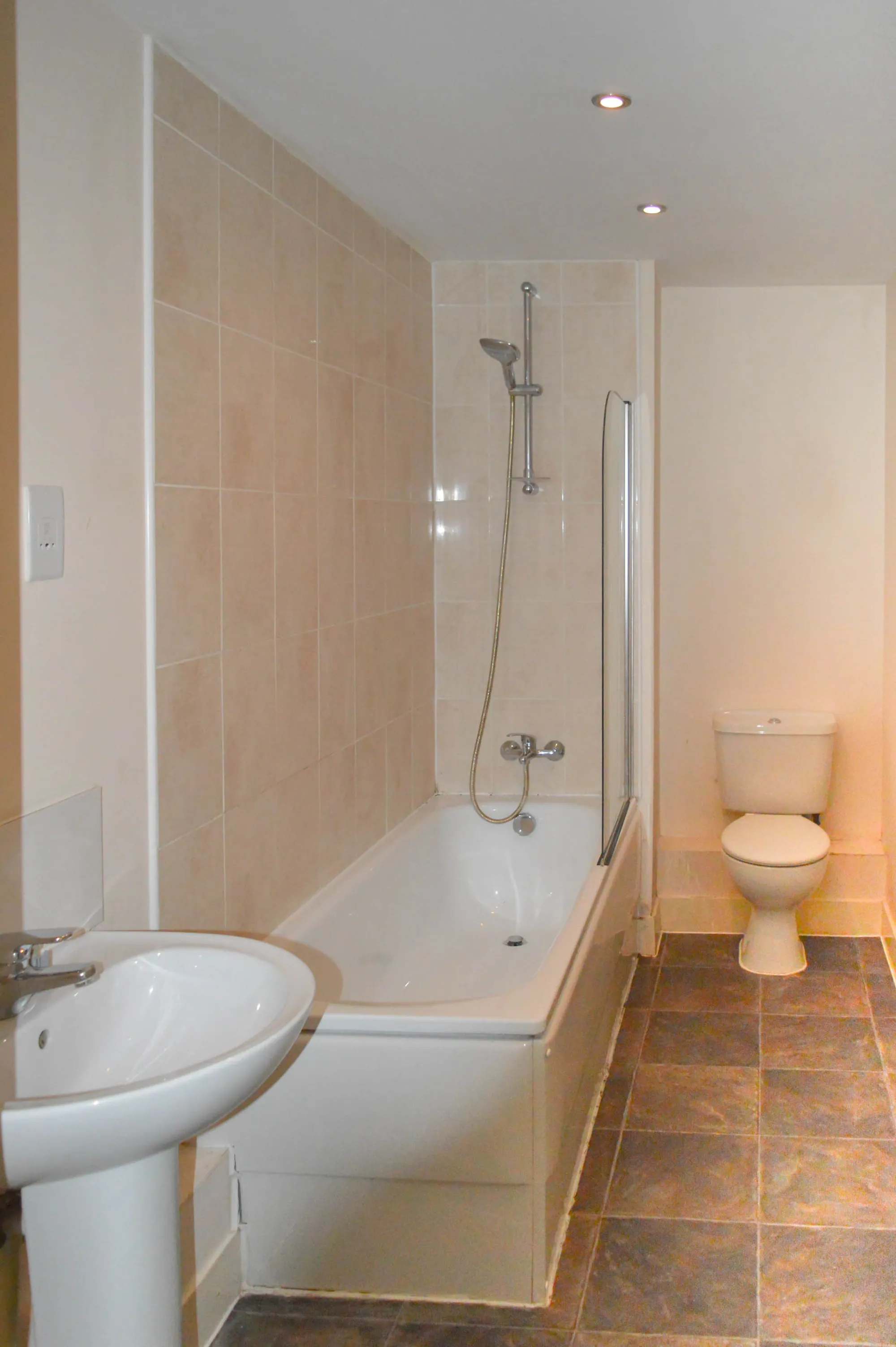 2 bed apartment to rent in De Grey Road, Colchester  - Property Image 11