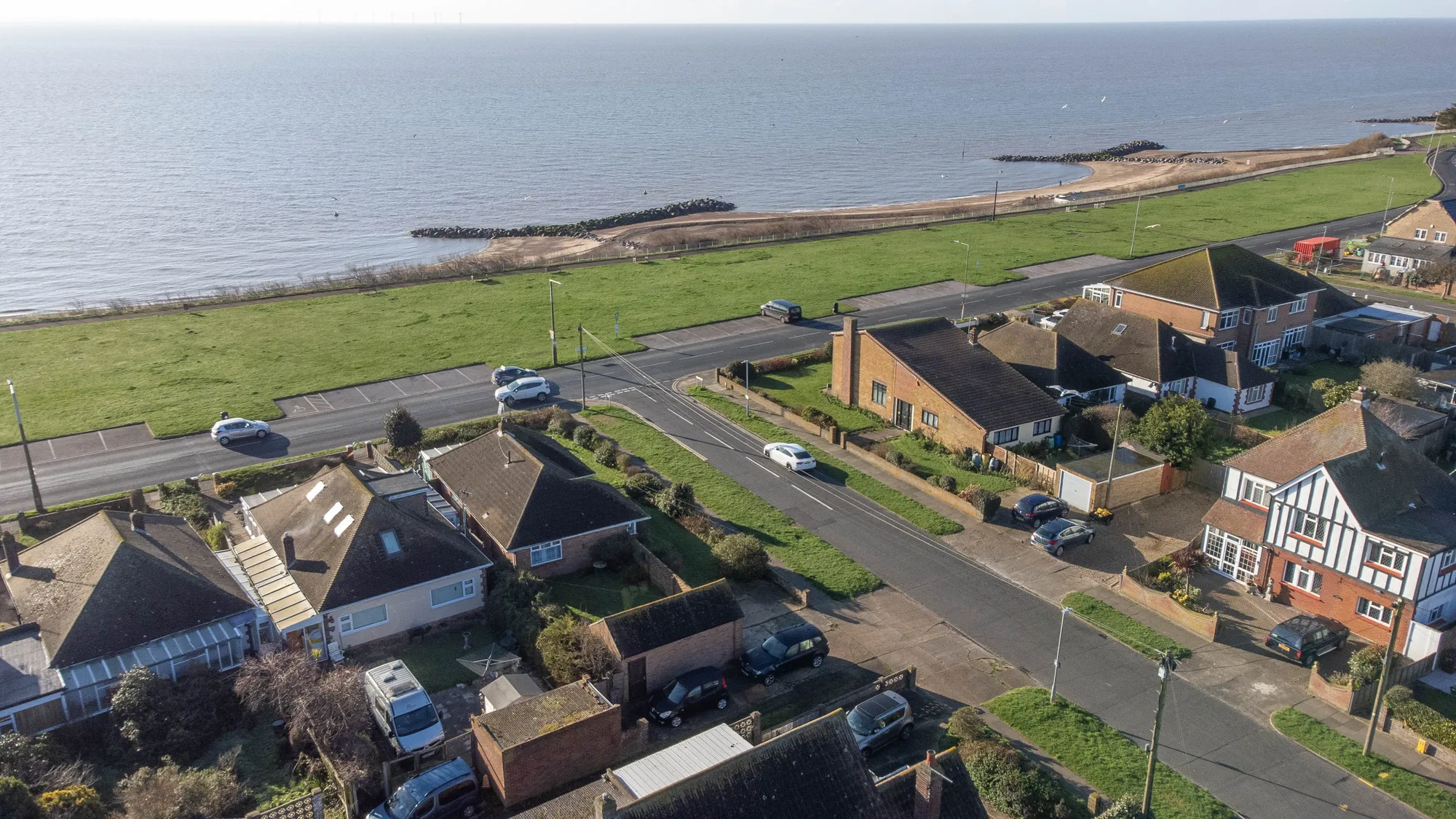 3 bed detached bungalow for sale in Marine Parade East, Clacton-On-Sea  - Property Image 16