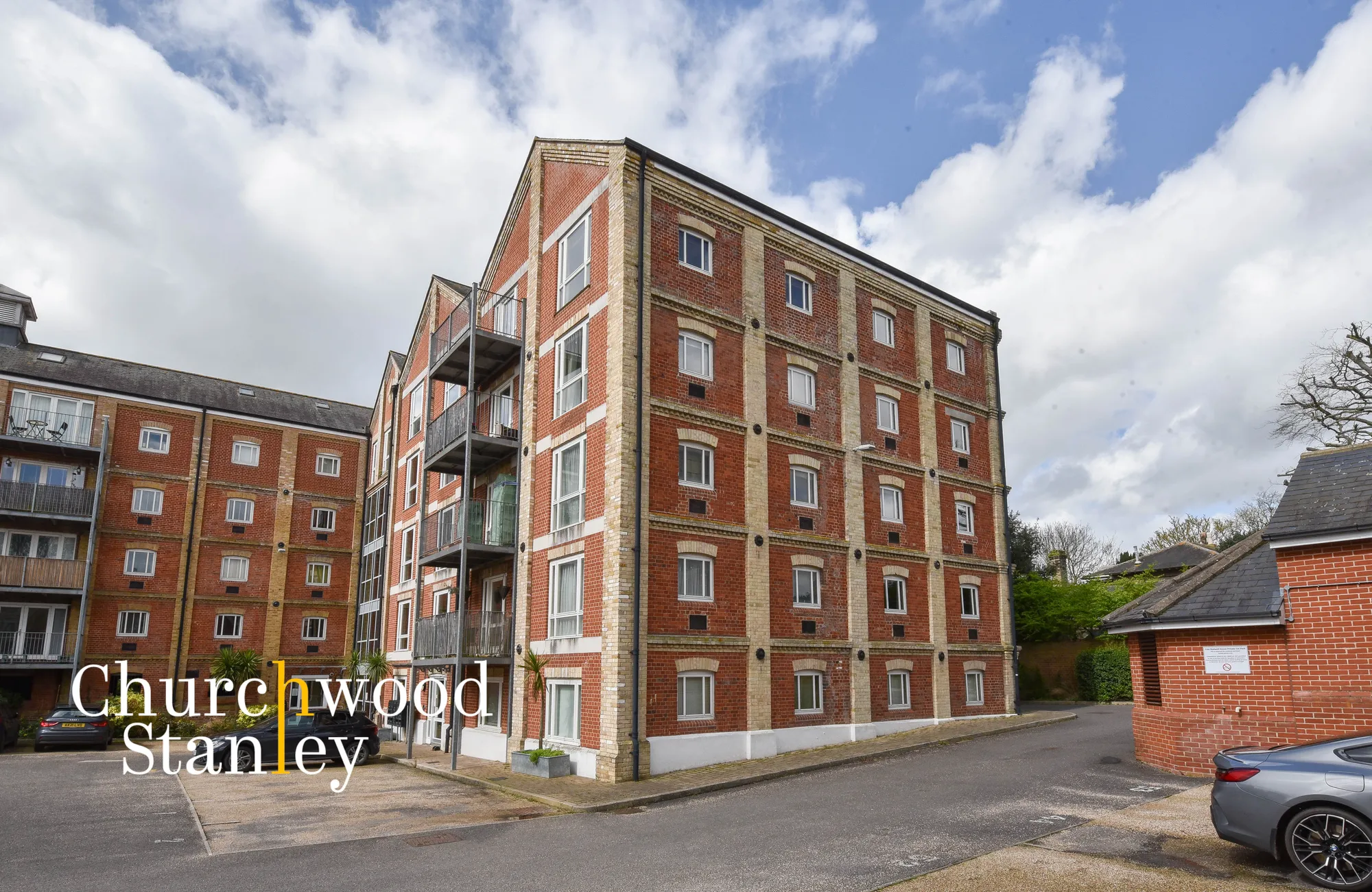 1 bed apartment for sale in School Lane, Manningtree - Property Image 1