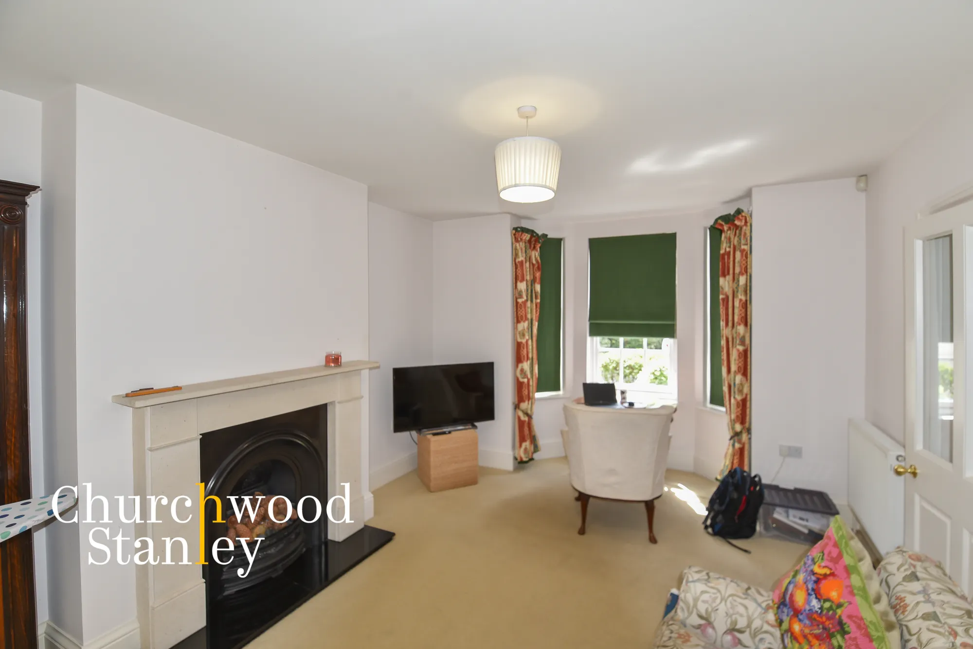 3 bed detached house to rent in Kiln Lane, Manningtree  - Property Image 2