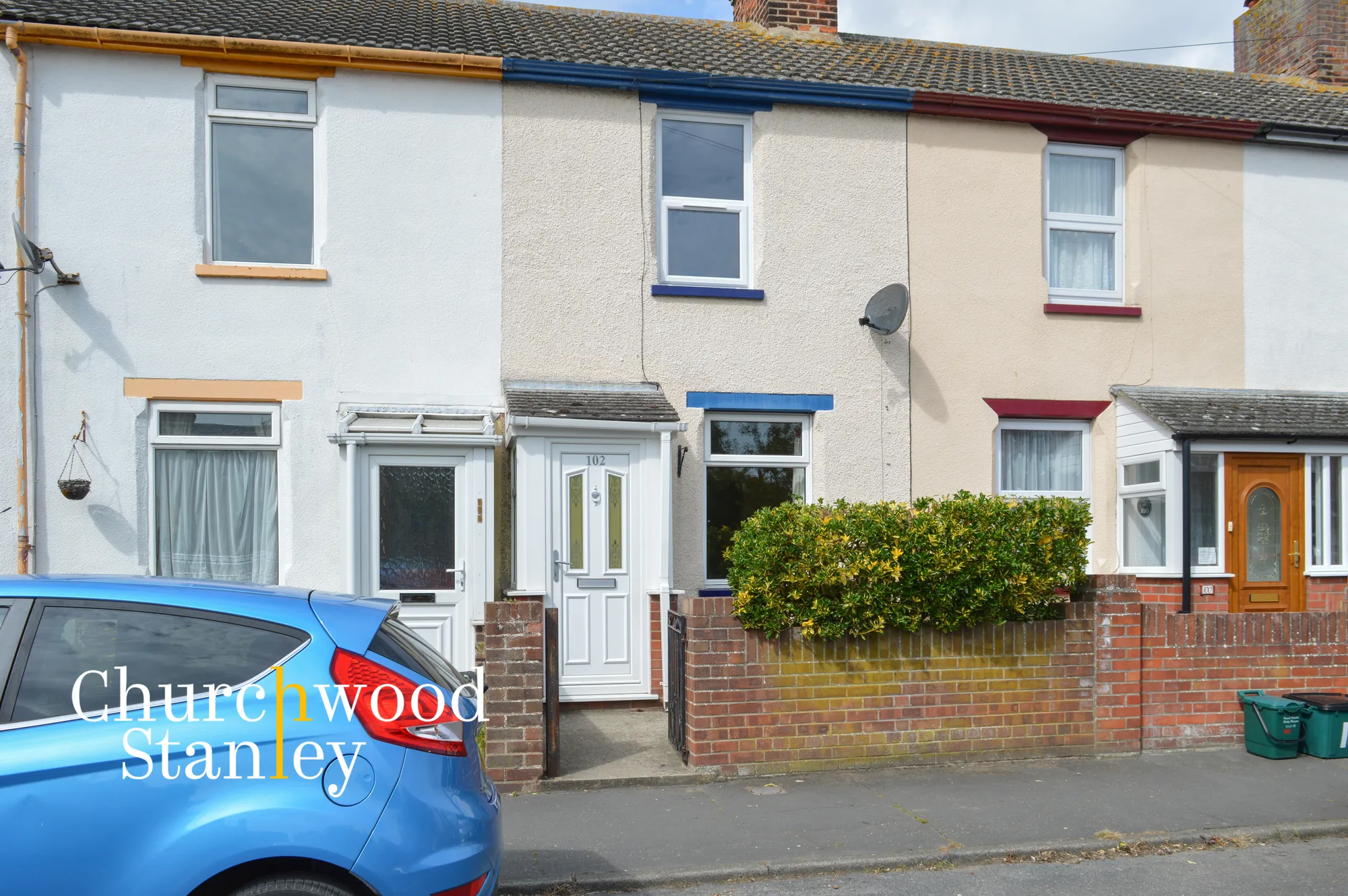 2 bed mid-terraced house to rent in Manor Road, Harwich  - Property Image 1