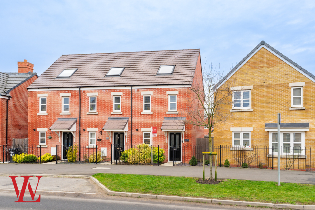 3 bed end of terrace house for sale in Newland Avenue, Bishop's Stortford  - Property Image 1