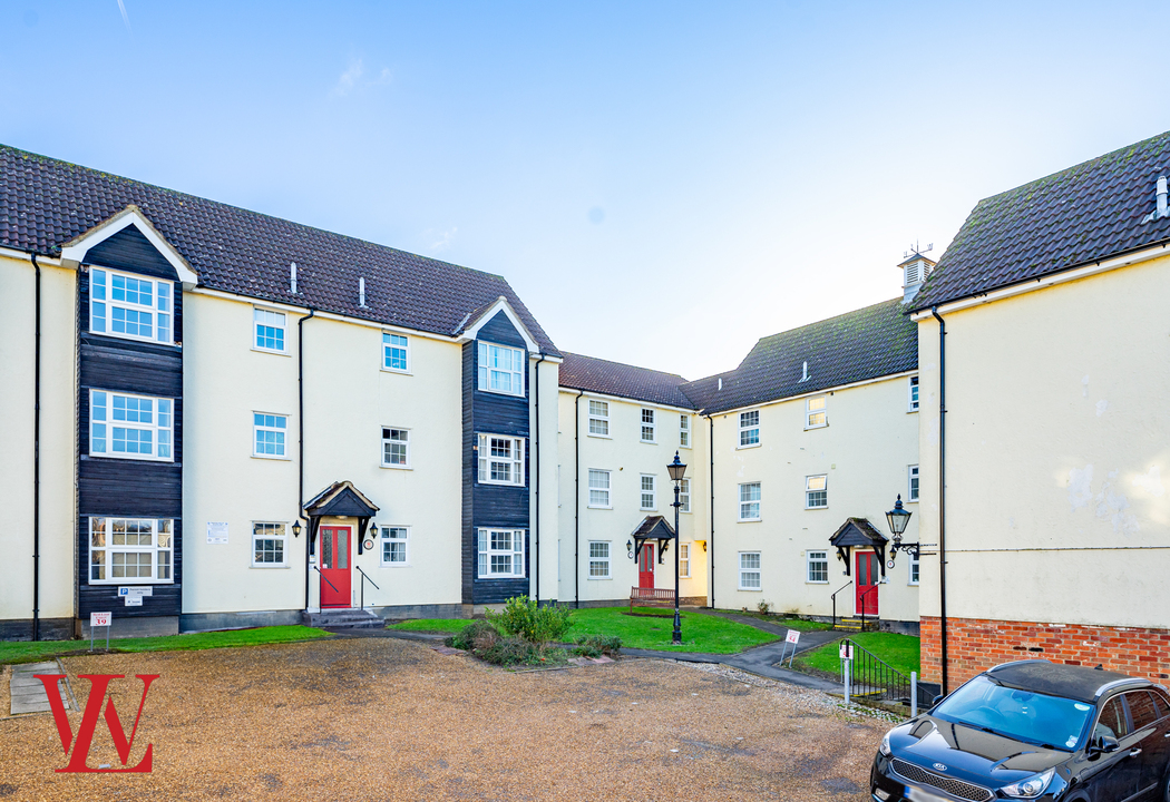 1 bed apartment to rent in Red Lion Court, Bishop's Stortford  - Property Image 1