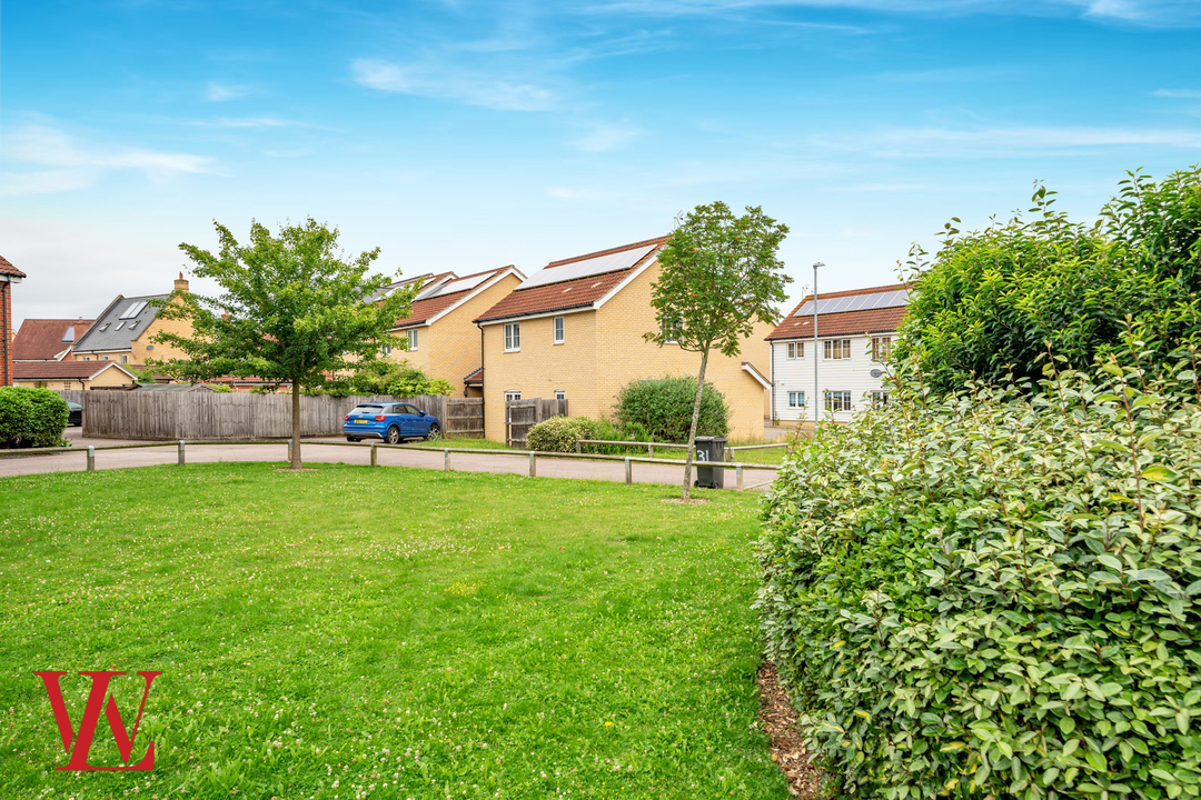 1 bed maisonette for sale in Ramsey Drive, Dunmow  - Property Image 1