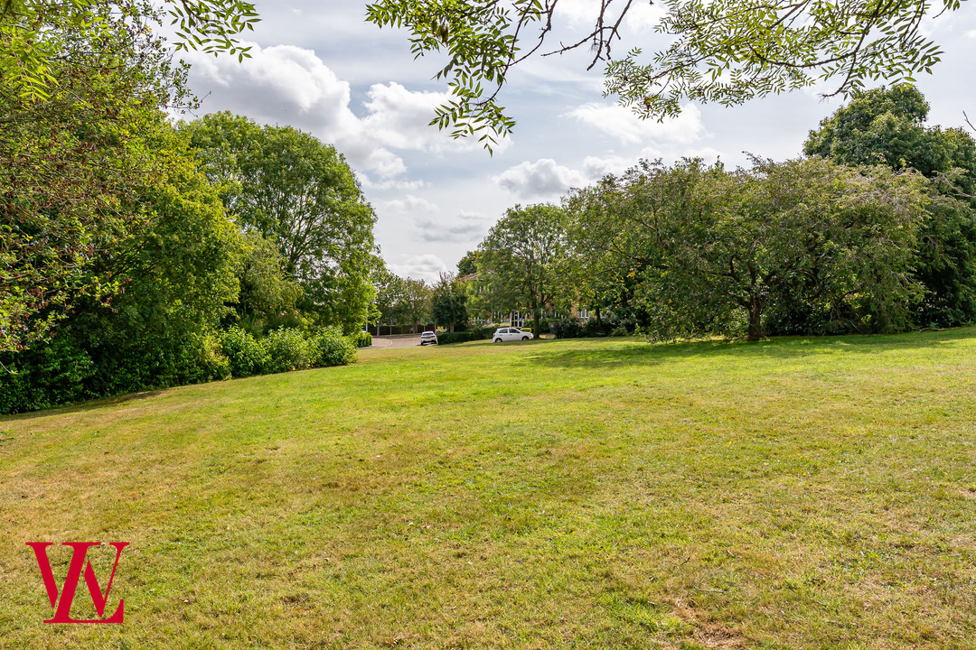 5 bed detached house for sale in Nursery Rise, Dunmow, Essex  - Property Image 32