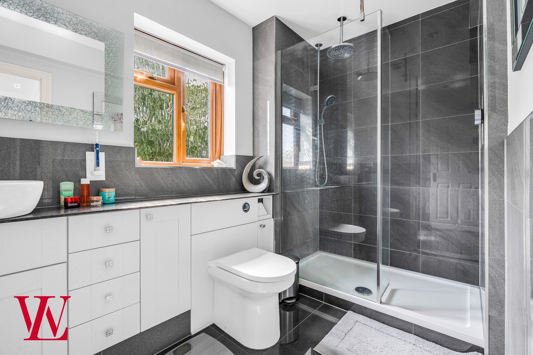 5 bed detached house for sale in Nursery Rise, Dunmow, Essex  - Property Image 20