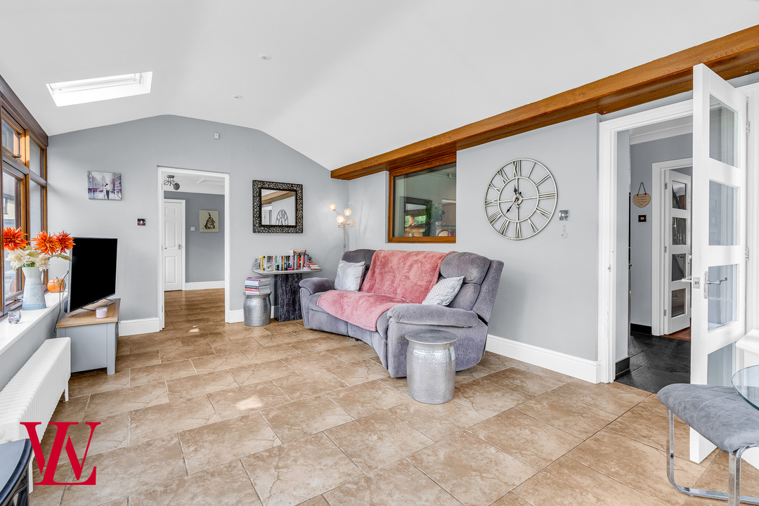 5 bed detached house for sale in Nursery Rise, Dunmow, Essex  - Property Image 8