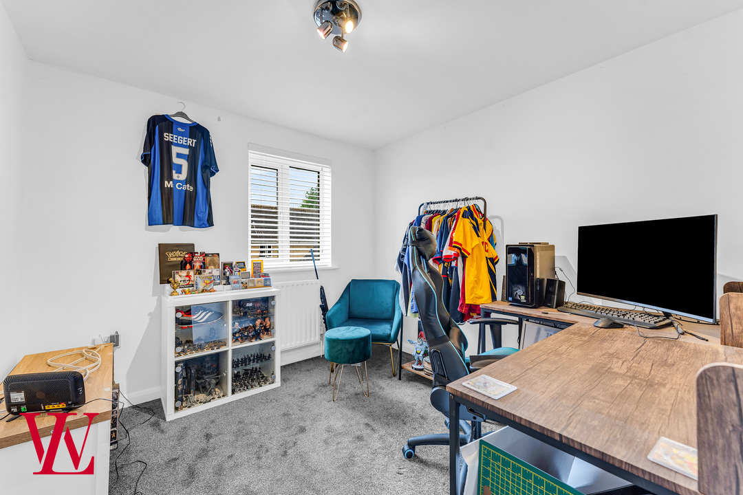 2 bed apartment for sale in Harris Green, Dunmow, Essex 9