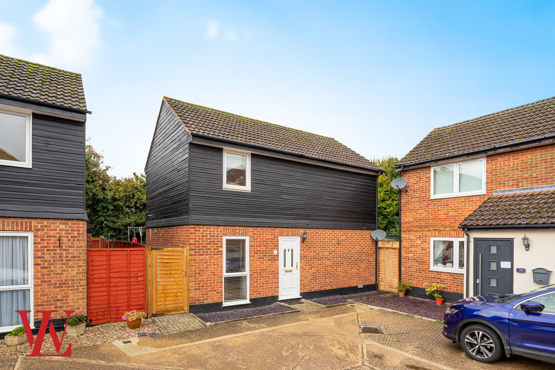 3 bed detached house for sale in De Mandeville Road, Bishop's Stortford  - Property Image 14