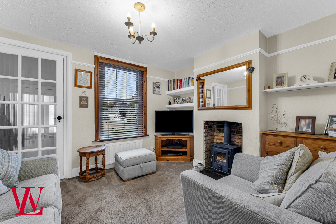 2 bed terraced house for sale in Mill Street, Bishop's Stortford  - Property Image 3