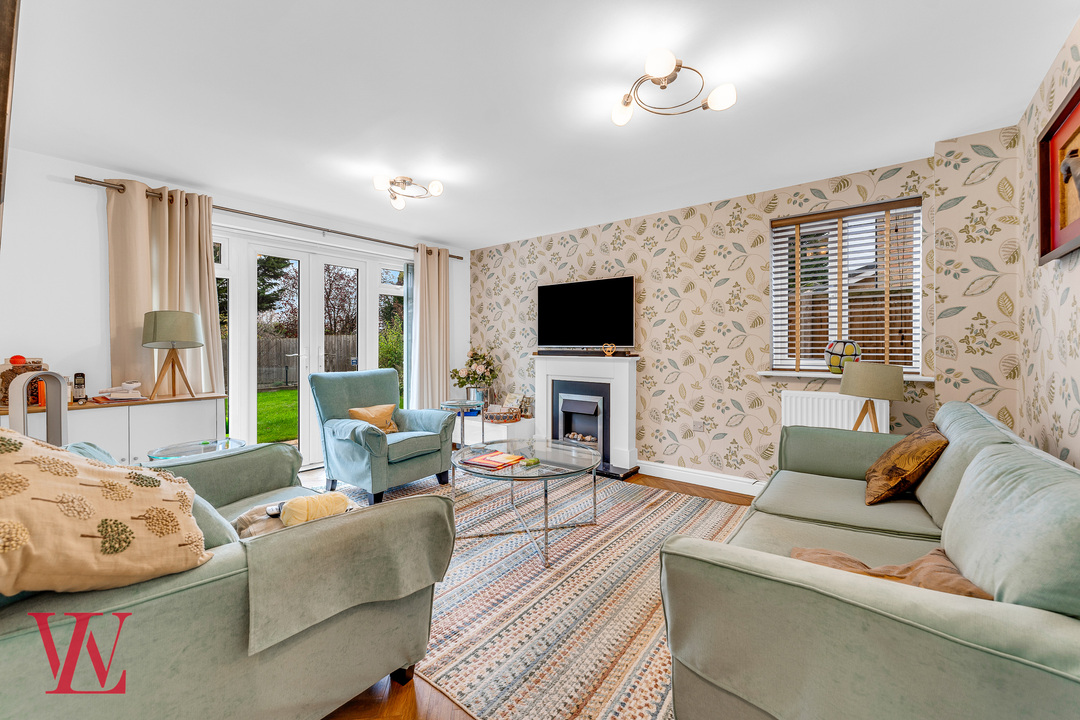 4 bed detached house for sale in Cawbeck Road, Little Canfield, Dunmow, Essex  - Property Image 4