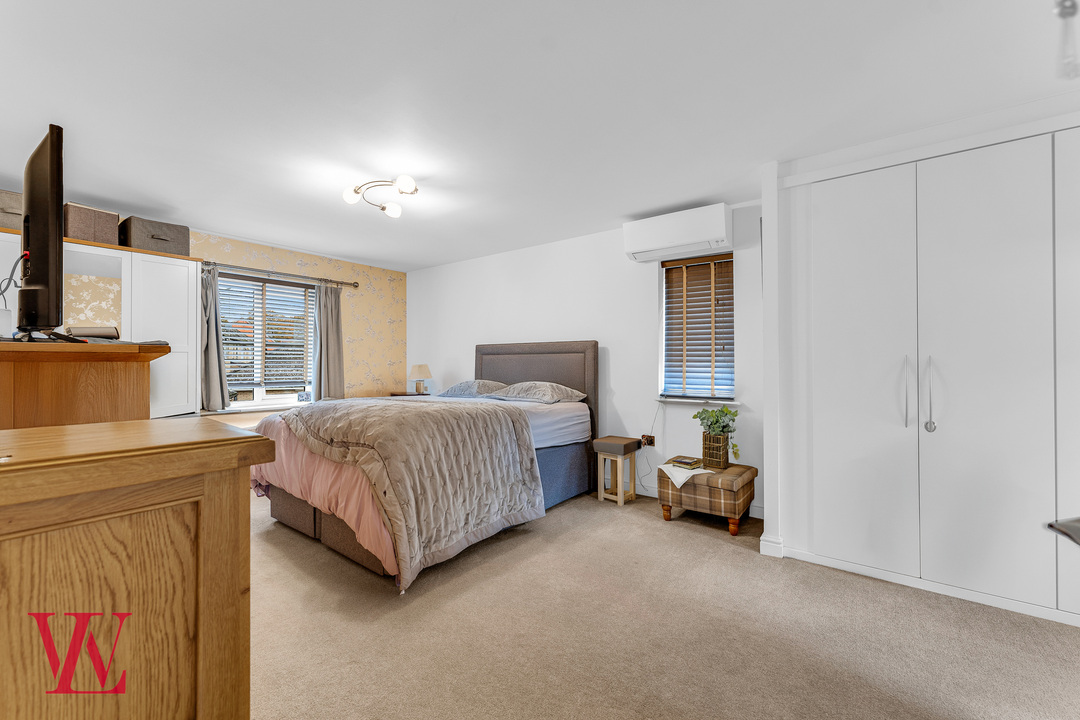 4 bed detached house for sale in Cawbeck Road, Little Canfield, Dunmow, Essex 15