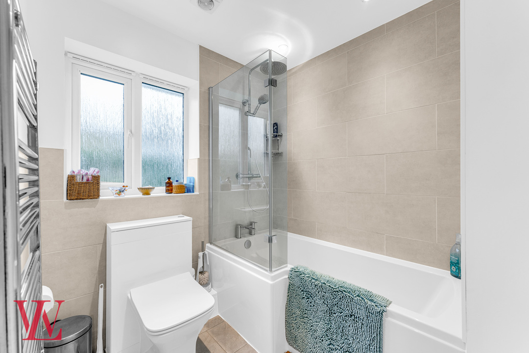 4 bed detached house for sale in Cawbeck Road, Little Canfield, Dunmow, Essex  - Property Image 14