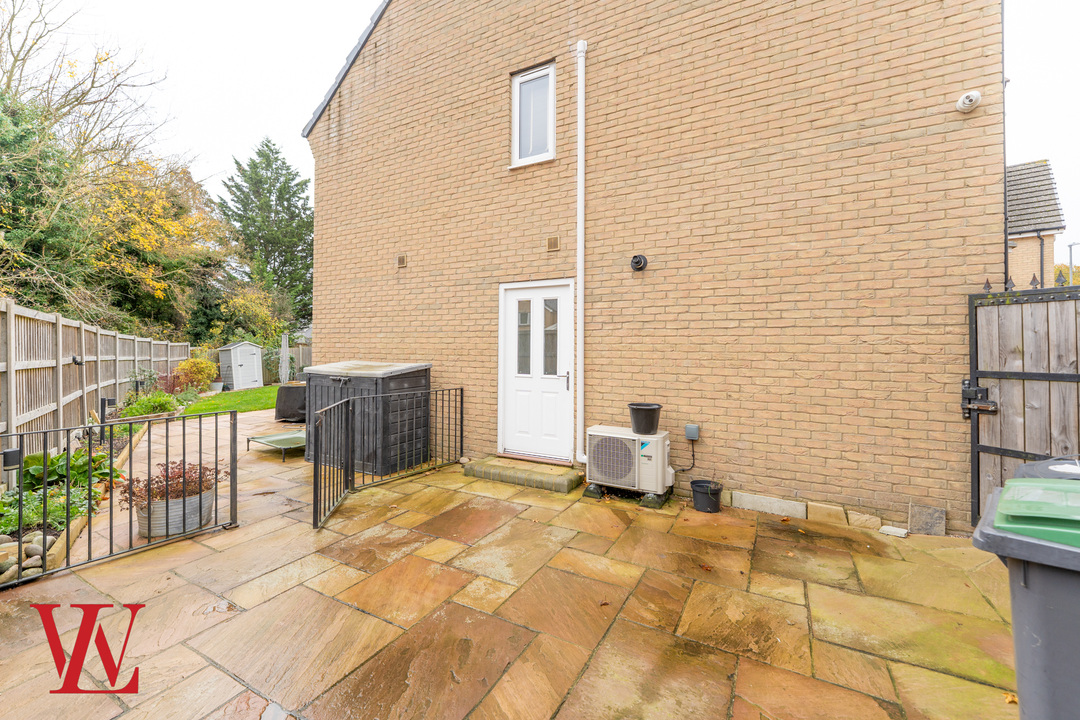 4 bed detached house for sale in Cawbeck Road, Little Canfield, Dunmow, Essex 26