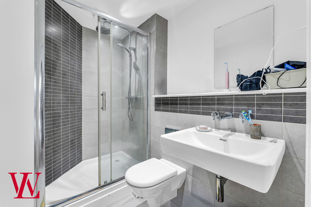 2 bed apartment for sale in Tanners Wharf, Bishop's Stortford  - Property Image 9