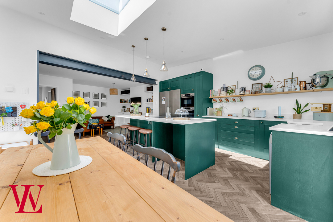 4 bed semi-detached house for sale in Thorley Park Road, Bishop's Stortford  - Property Image 7