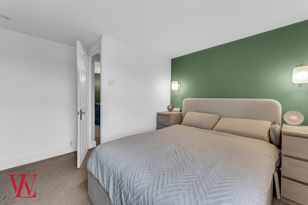 2 bed terraced house for sale in Barrells Down Road, Bishop's Stortford, Hertfordshire 11